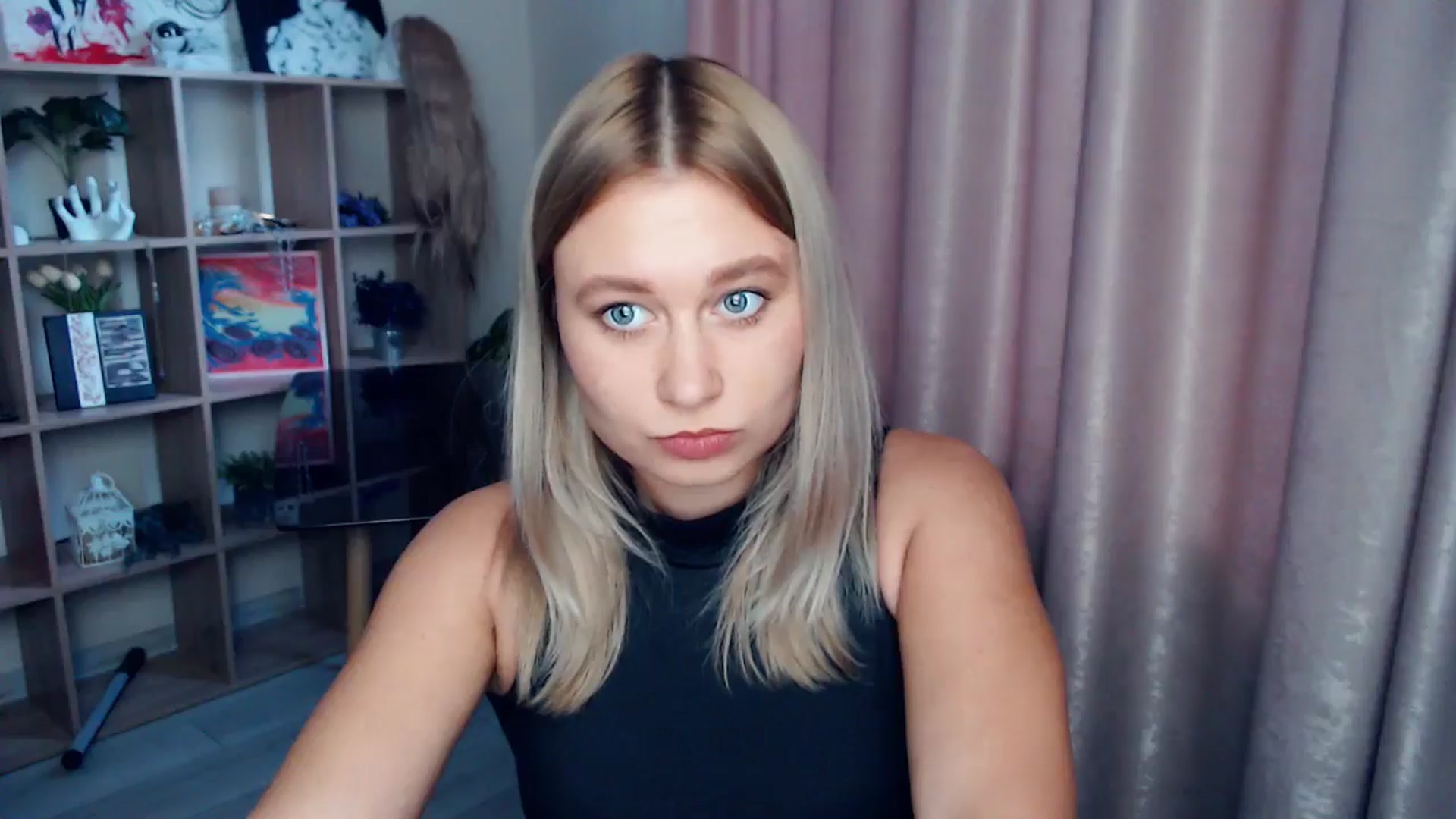 Gallery image thumbnail from Kukla_kolduna's myfreecams stream on, 12/21/2025, 11:34 image 3 of 20