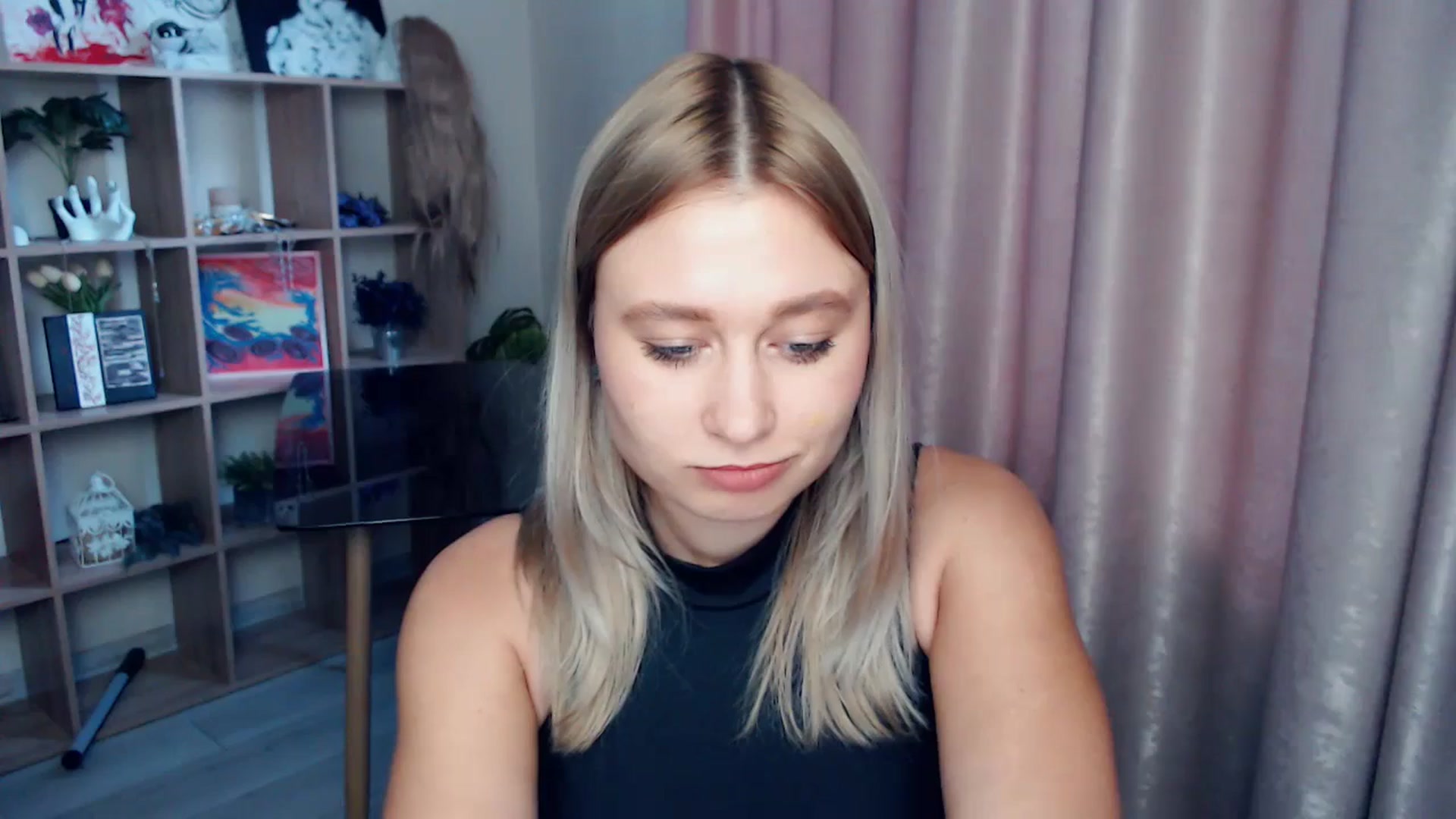 Gallery image thumbnail from Kukla_kolduna's myfreecams stream on, 12/21/2025, 11:34 image 1 of 20