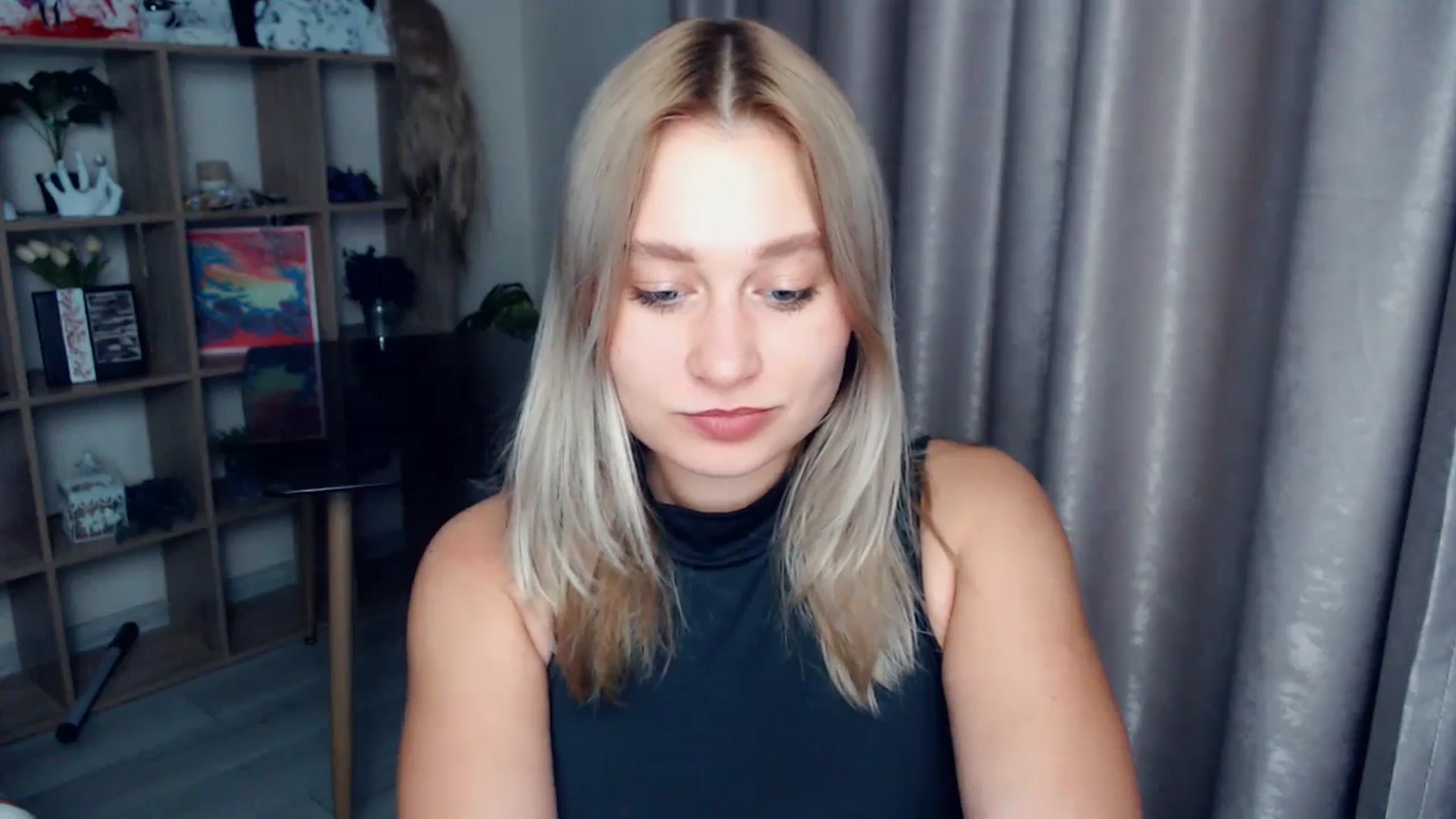 Gallery image thumbnail from Kukla_kolduna's myfreecams stream on, 12/21/2025, 17:35 image 3 of 20