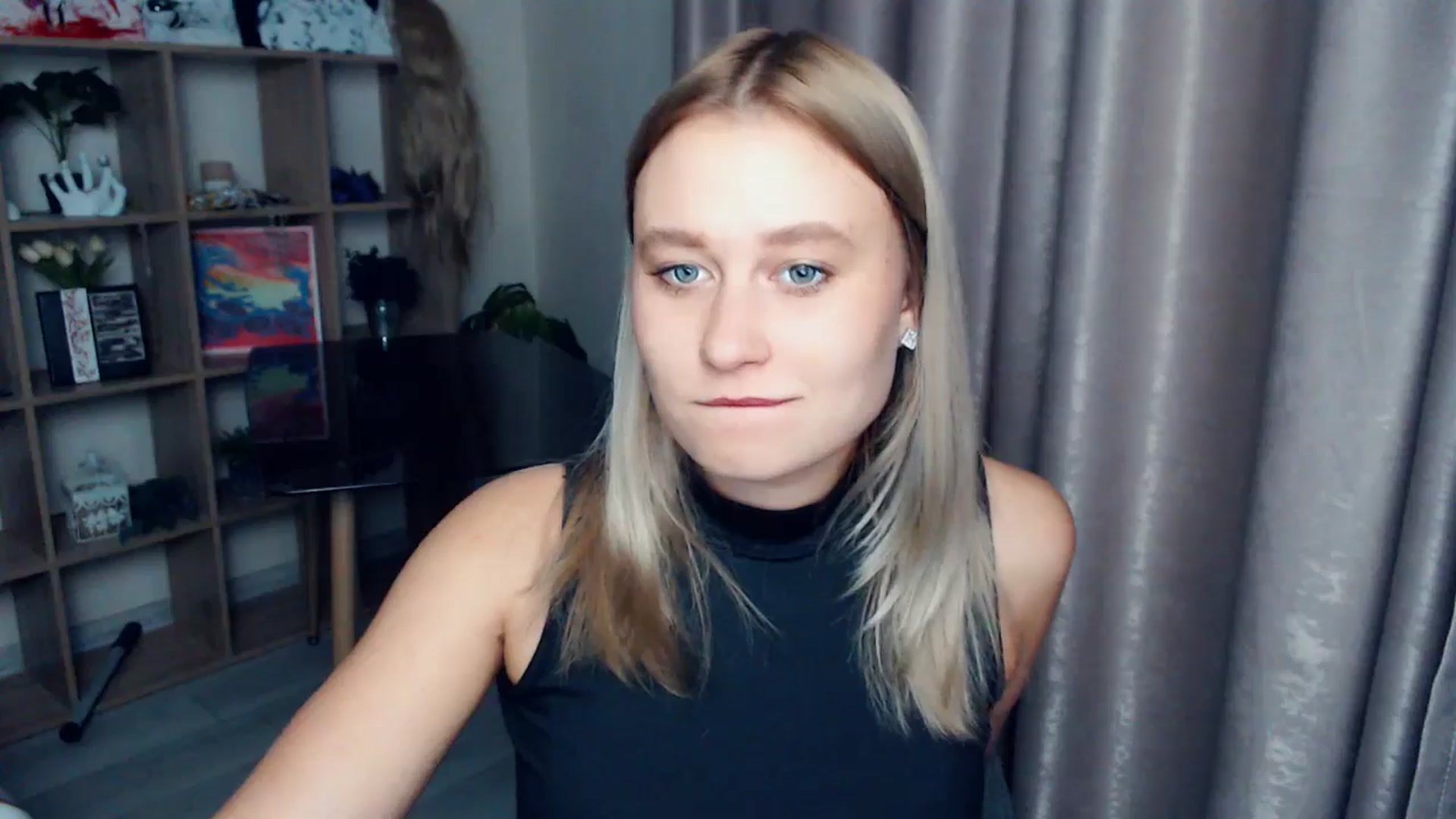 Gallery image thumbnail from Kukla_kolduna's myfreecams stream on, 12/21/2025, 17:35 image 17 of 20