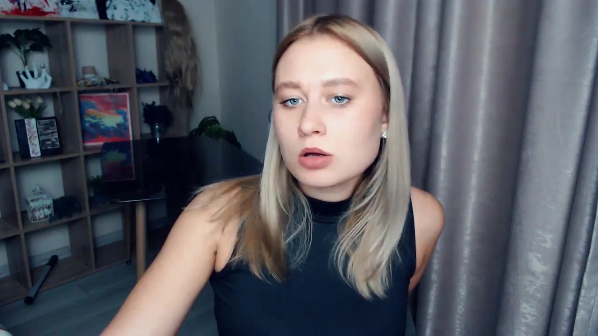 Gallery image thumbnail from Kukla_kolduna's myfreecams stream on, 12/21/2025, 17:35 image 14 of 20