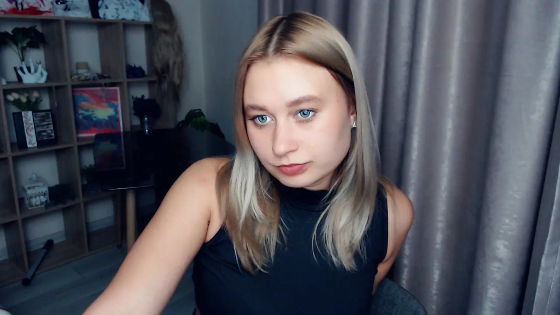 Gallery image thumbnail from Kukla_kolduna's myfreecams stream on, 12/21/2025, 17:35 image 6 of 20