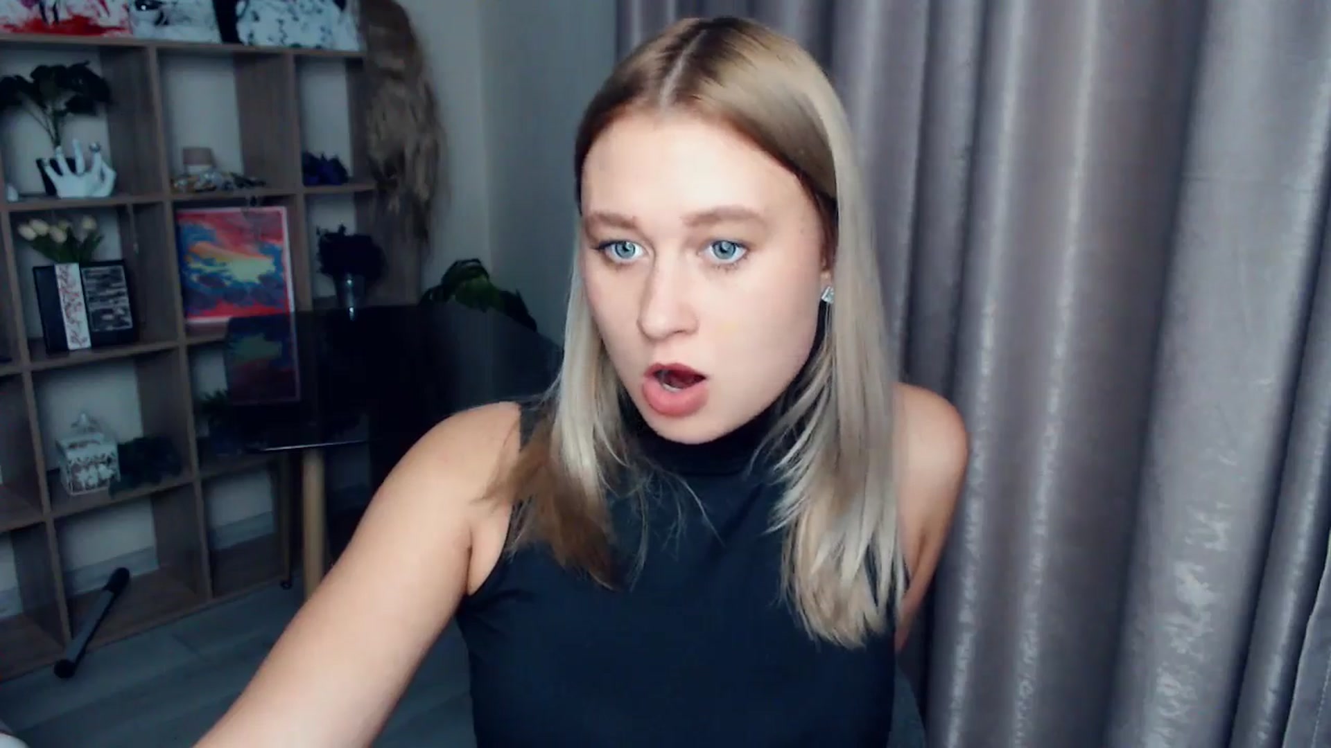 Gallery image thumbnail from Kukla_kolduna's myfreecams stream on, 12/21/2025, 17:35 image 16 of 20