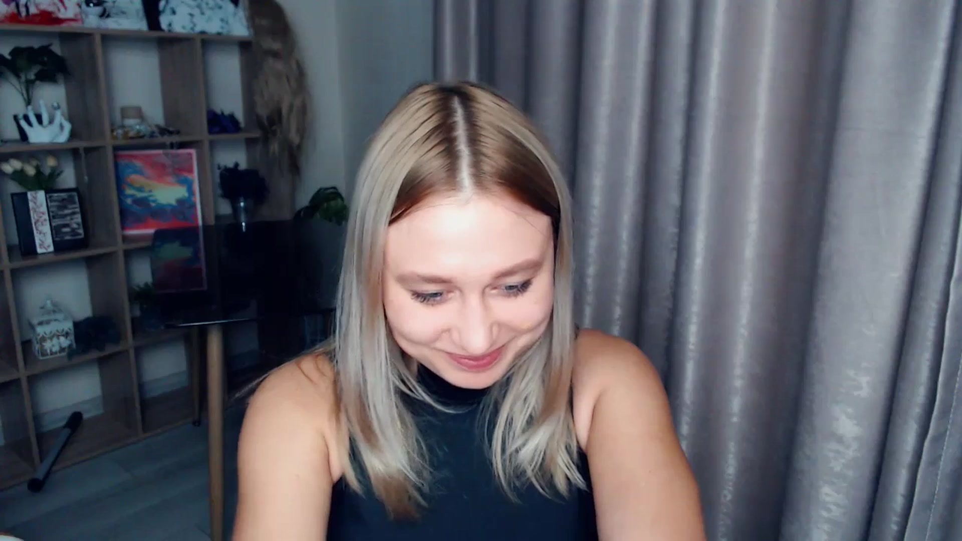 Gallery image thumbnail from Kukla_kolduna's myfreecams stream on, 12/21/2025, 18:28 image 18 of 20