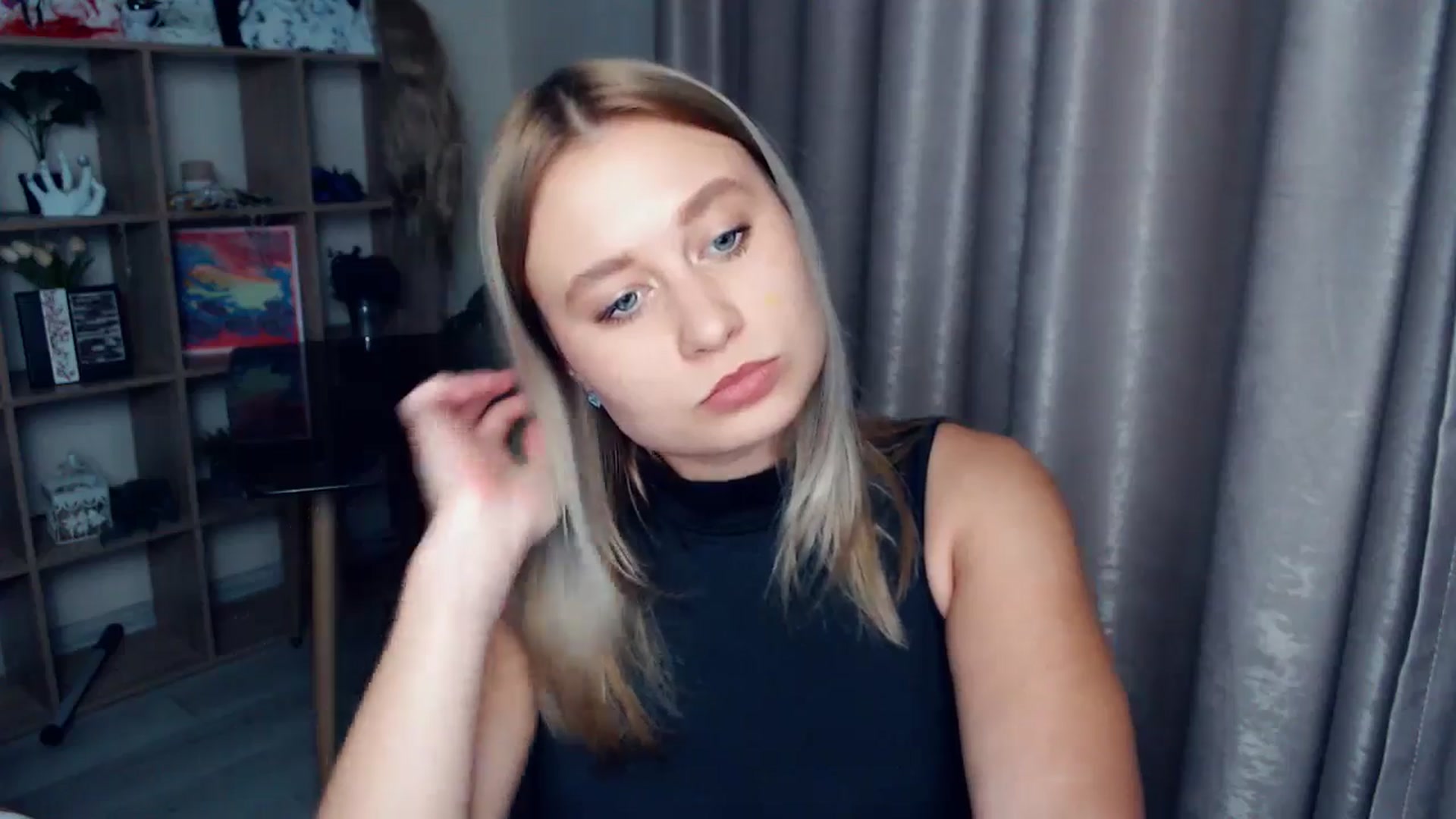 Gallery image thumbnail from Kukla_kolduna's myfreecams stream on, 12/21/2025, 18:28 image 15 of 20