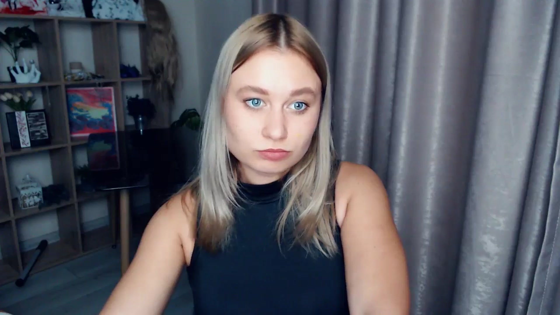 Gallery image thumbnail from Kukla_kolduna's myfreecams stream on, 12/21/2025, 18:28 image 16 of 20