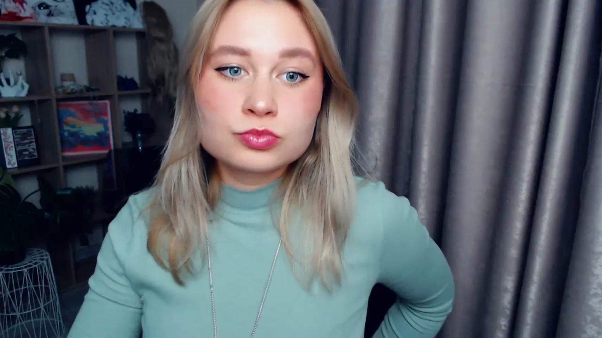 Gallery image thumbnail from Kukla_kolduna's myfreecams stream on, 12/24/2025, 15:44 image 13 of 20