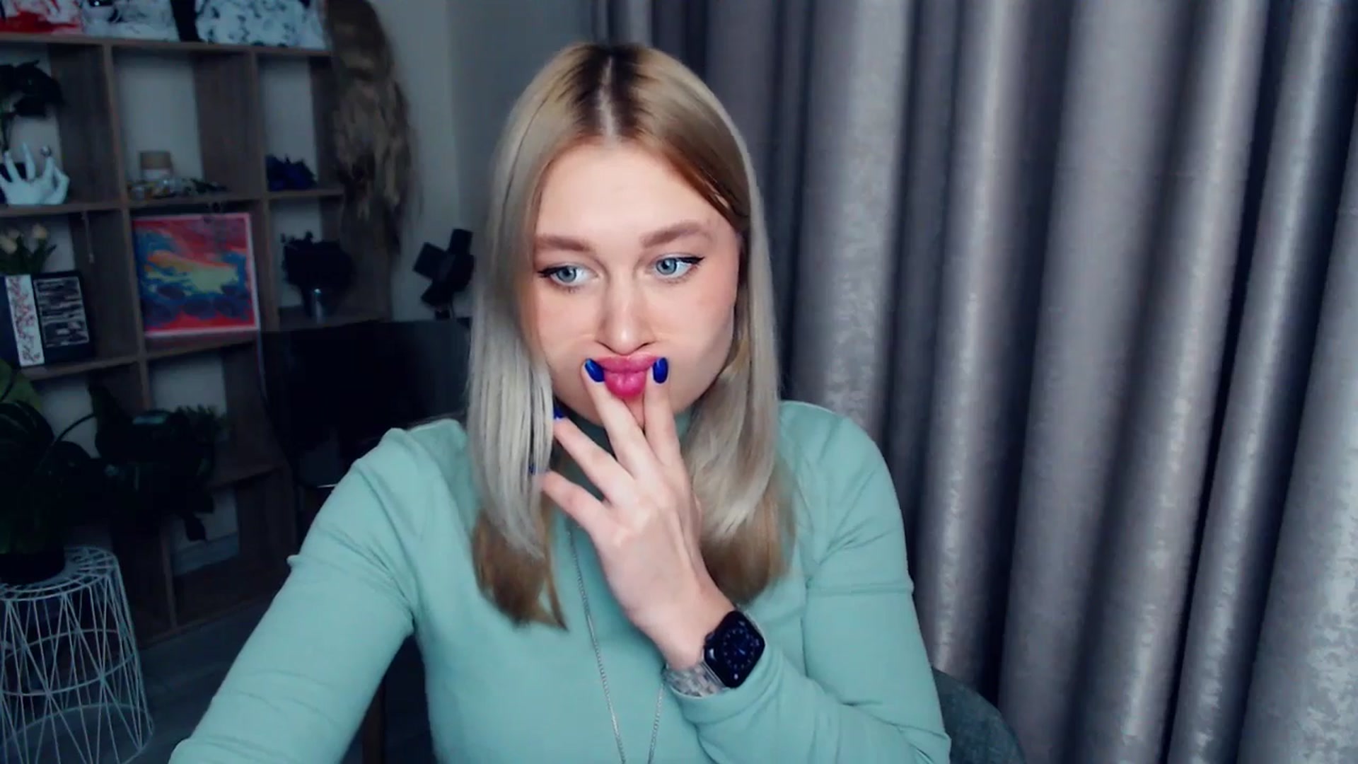 Gallery image thumbnail from Kukla_kolduna's myfreecams stream on, 12/24/2025, 19:09 image 15 of 20