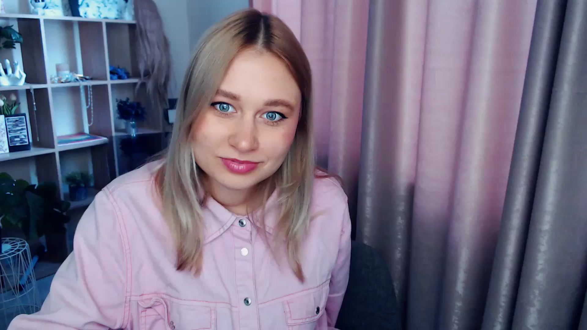 Gallery image thumbnail from Kukla_kolduna's myfreecams stream on, 12/28/2025, 09:14 image 16 of 20