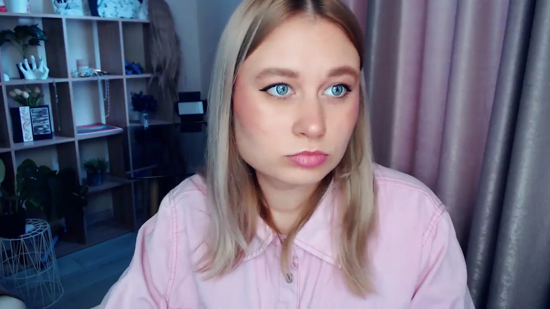 Gallery image thumbnail from Kukla_kolduna's myfreecams stream on, 12/28/2025, 09:14 image 8 of 20