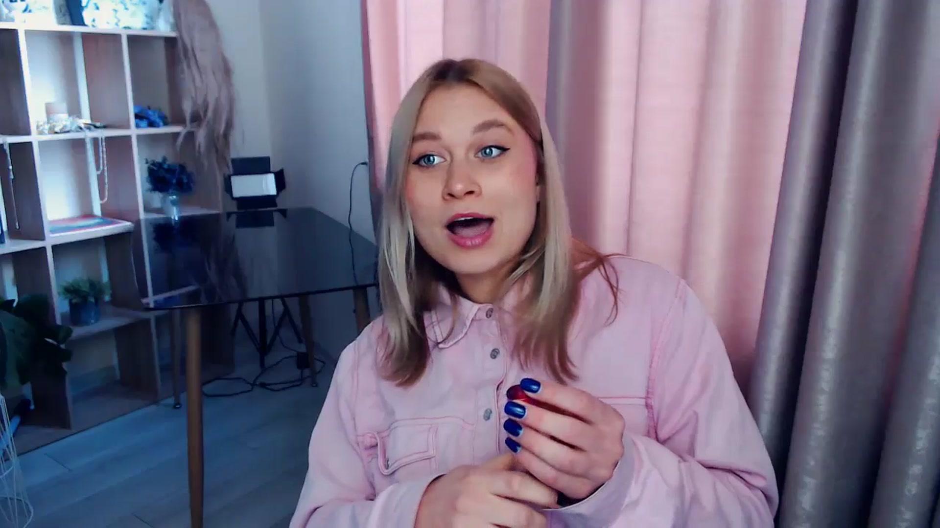 Gallery image thumbnail from Kukla_kolduna's myfreecams stream on, 12/28/2025, 09:14 image 19 of 20