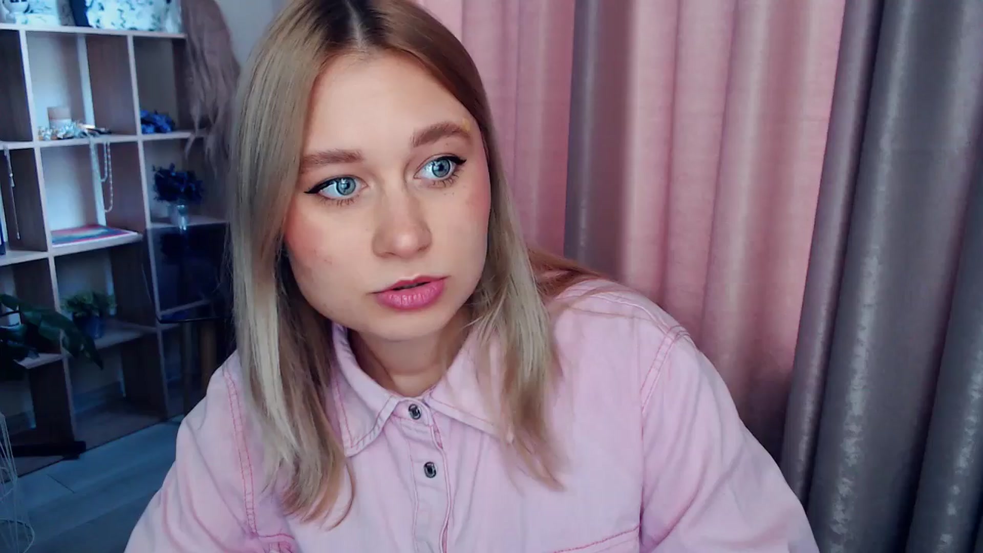 Gallery image thumbnail from Kukla_kolduna's myfreecams stream on, 12/28/2025, 09:45 image 13 of 20