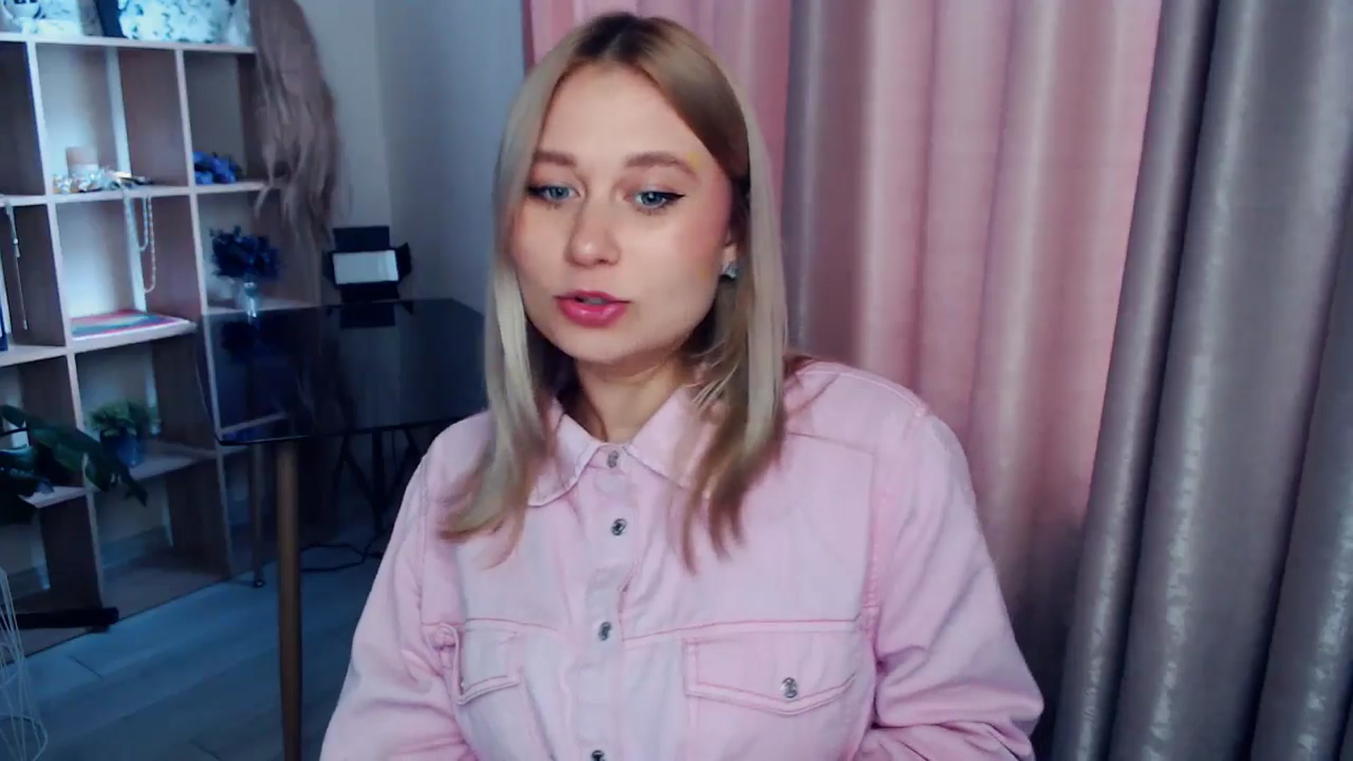 Gallery image thumbnail from Kukla_kolduna's myfreecams stream on, 12/28/2025, 09:45 image 16 of 20