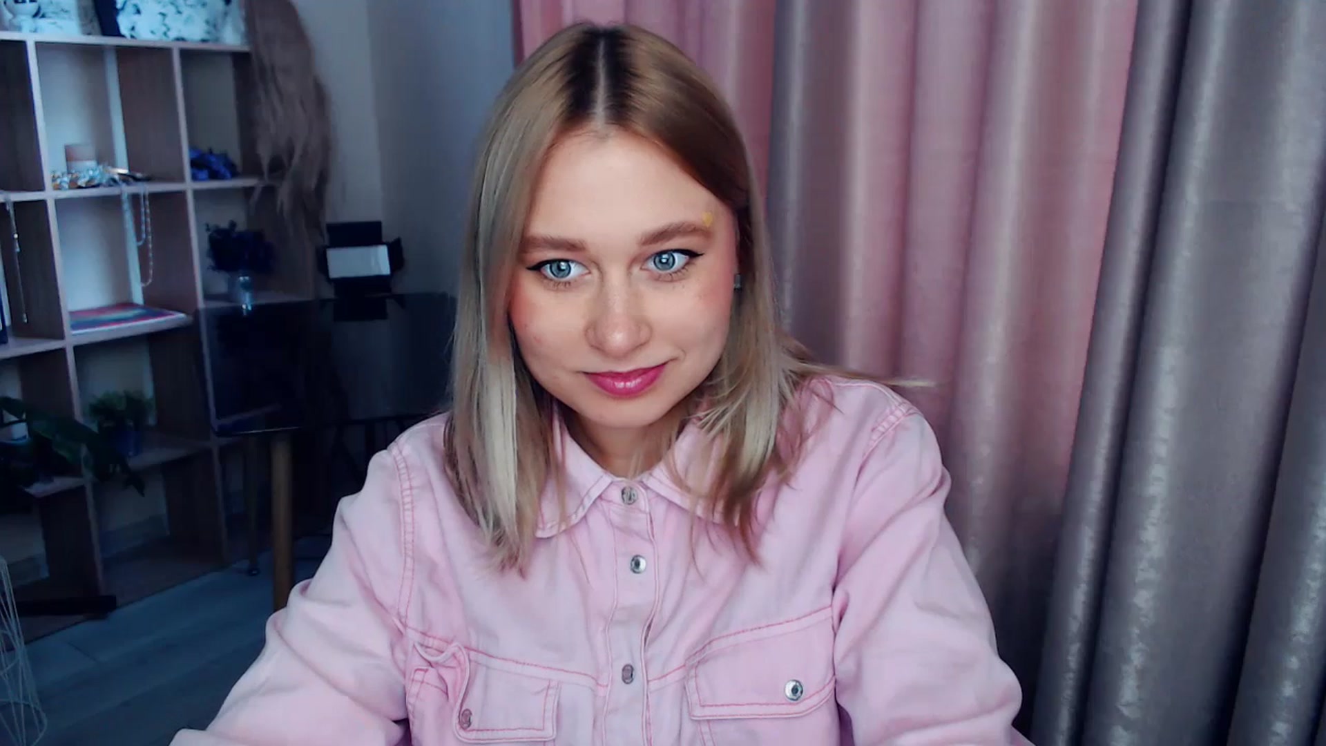 Gallery image thumbnail from Kukla_kolduna's myfreecams stream on, 12/28/2025, 09:45 image 18 of 20