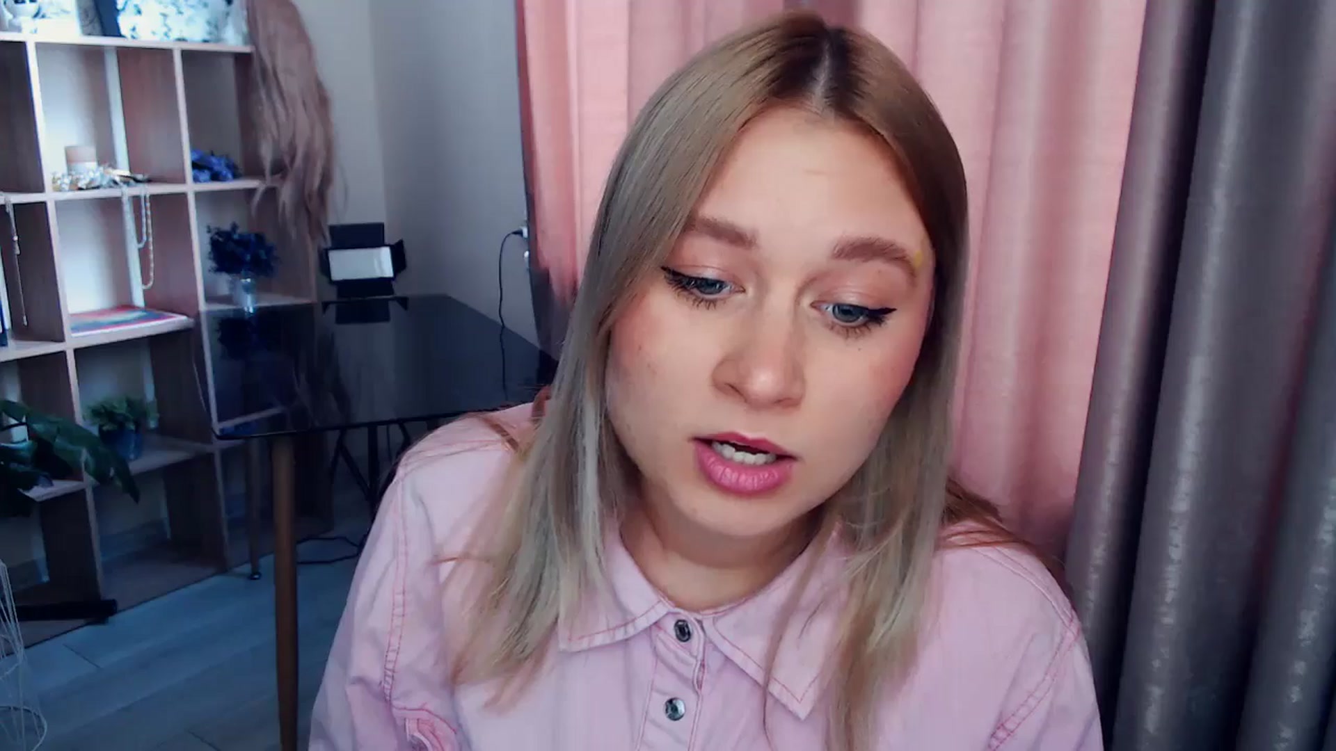 Gallery image thumbnail from Kukla_kolduna's myfreecams stream on, 12/28/2025, 09:45 image 6 of 20