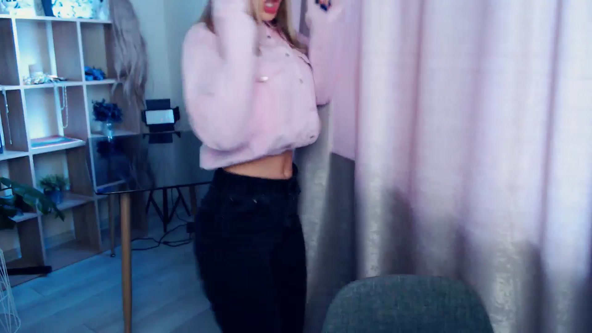 Gallery image thumbnail from Kukla_kolduna's myfreecams stream on, 12/28/2025, 11:38 image 14 of 20