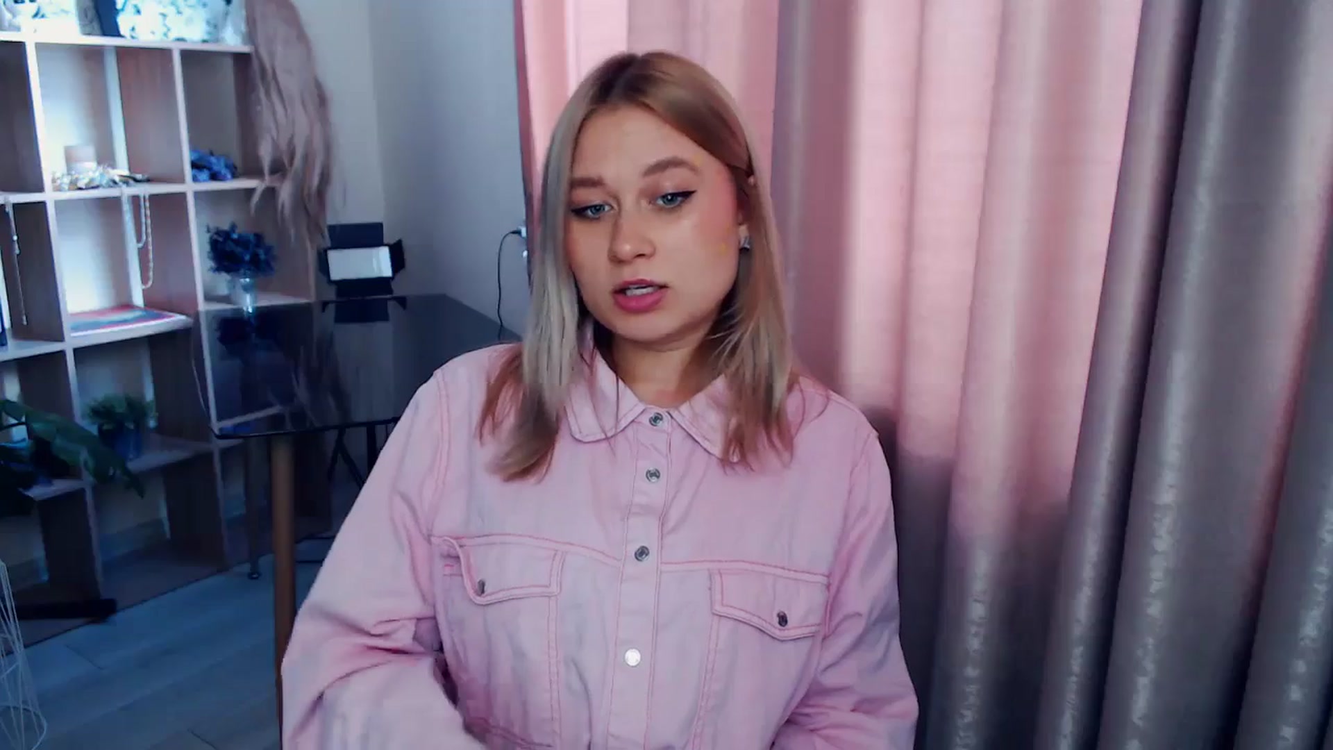 Gallery image thumbnail from Kukla_kolduna's myfreecams stream on, 12/28/2025, 11:38 image 3 of 20