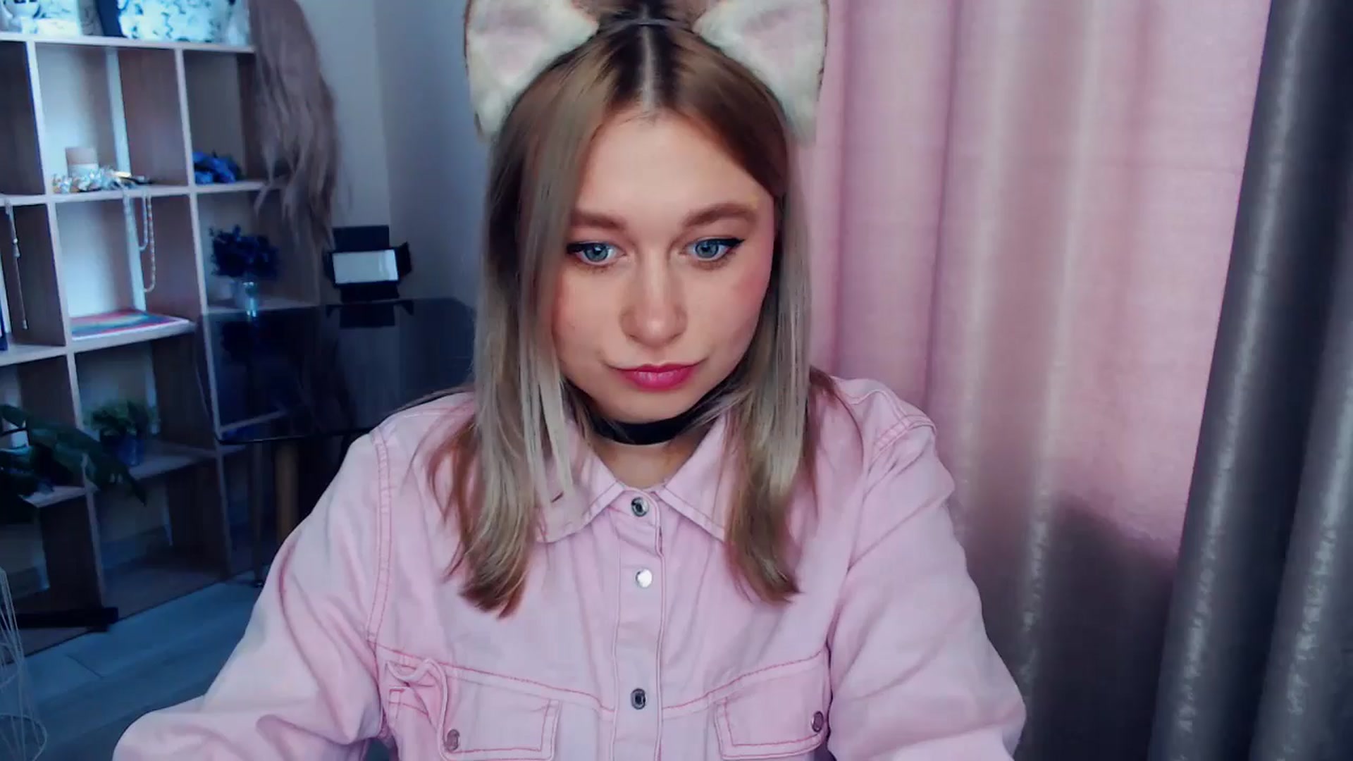 Gallery image thumbnail from Kukla_kolduna's myfreecams stream on, 12/28/2025, 11:38 image 15 of 20