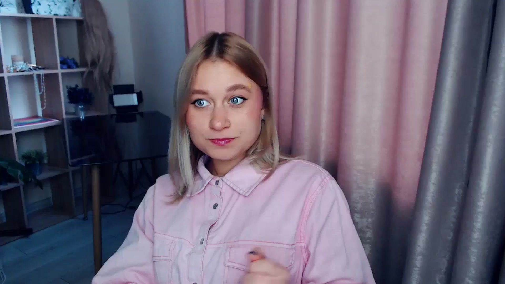 Gallery image thumbnail from Kukla_kolduna's myfreecams stream on, 12/28/2025, 11:58 image 20 of 20