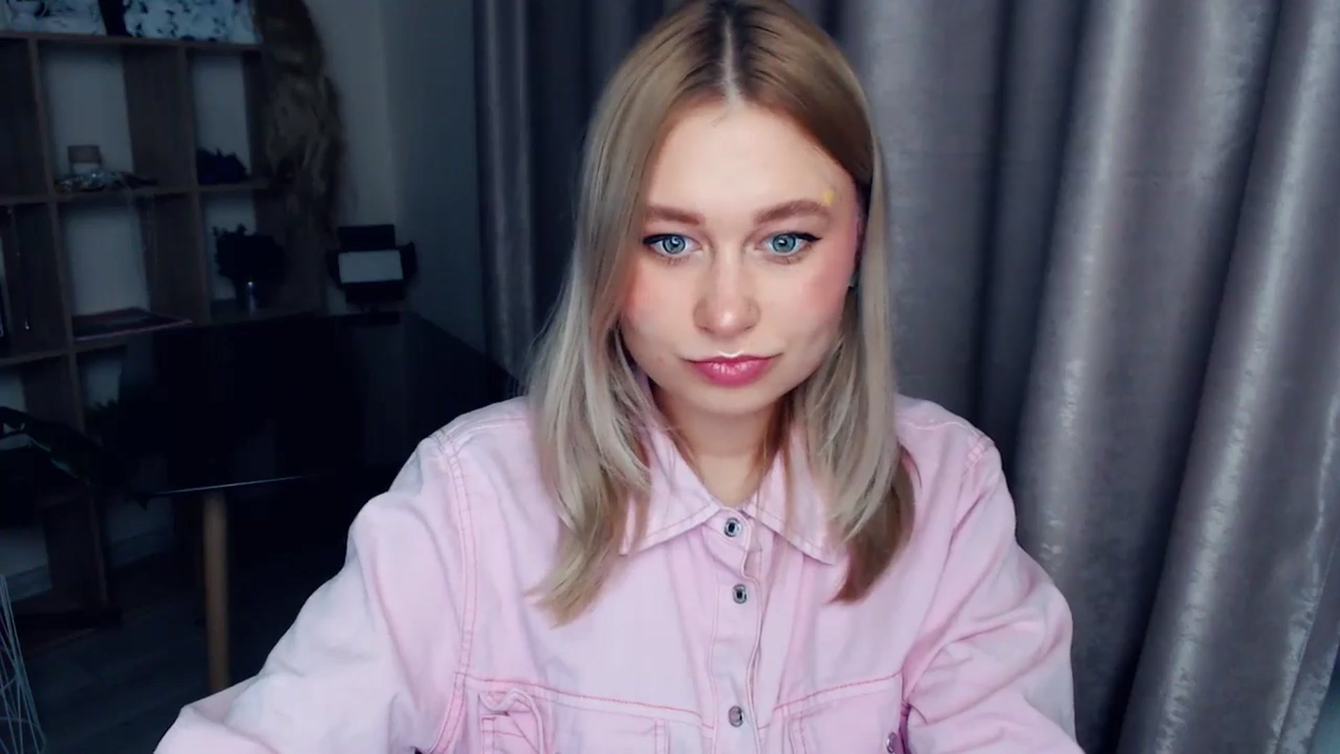 Gallery image thumbnail from Kukla_kolduna's myfreecams stream on, 12/29/2025, 17:39 image 9 of 20