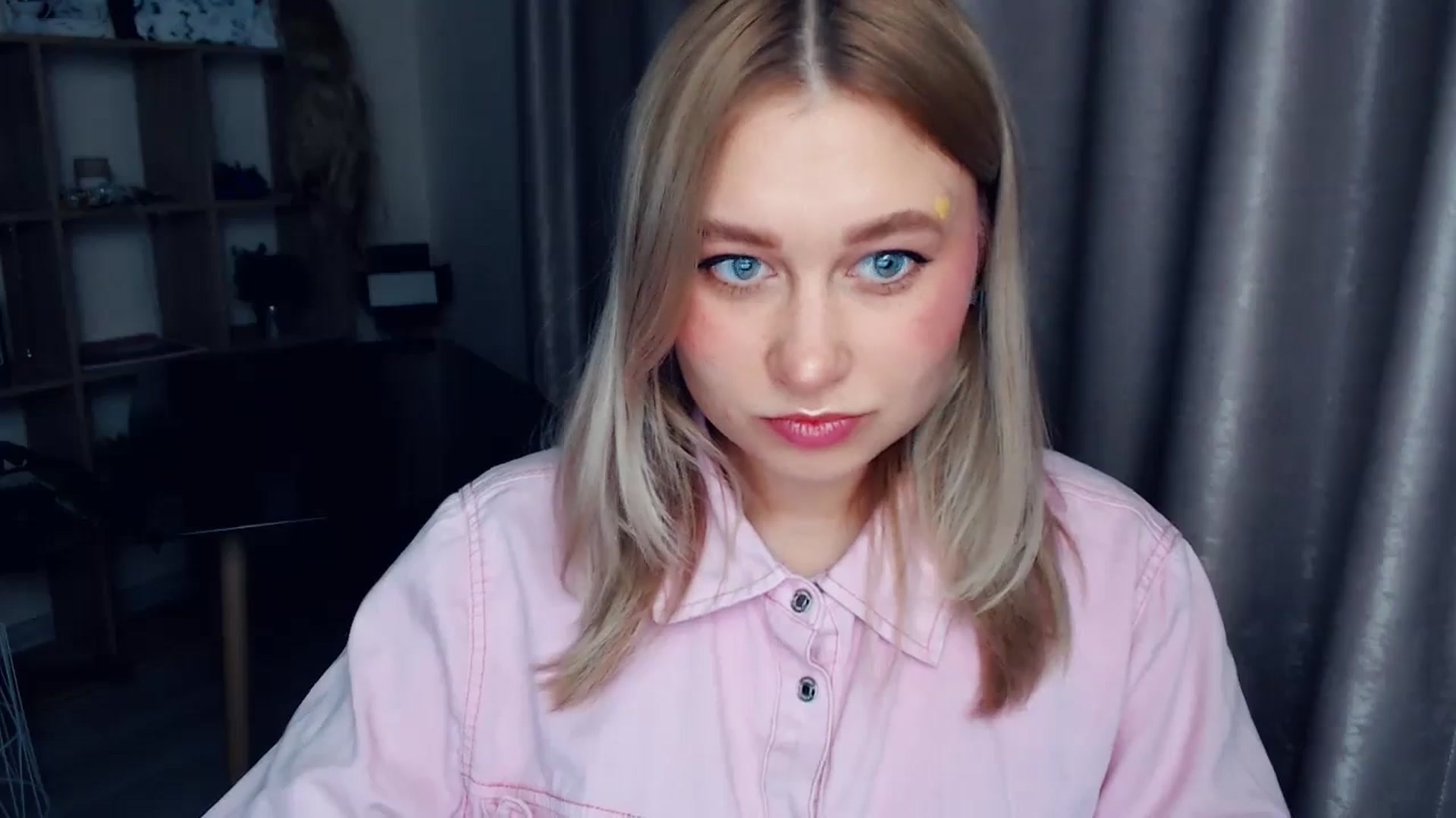 Gallery image thumbnail from Kukla_kolduna's myfreecams stream on, 12/29/2025, 17:39 image 6 of 20