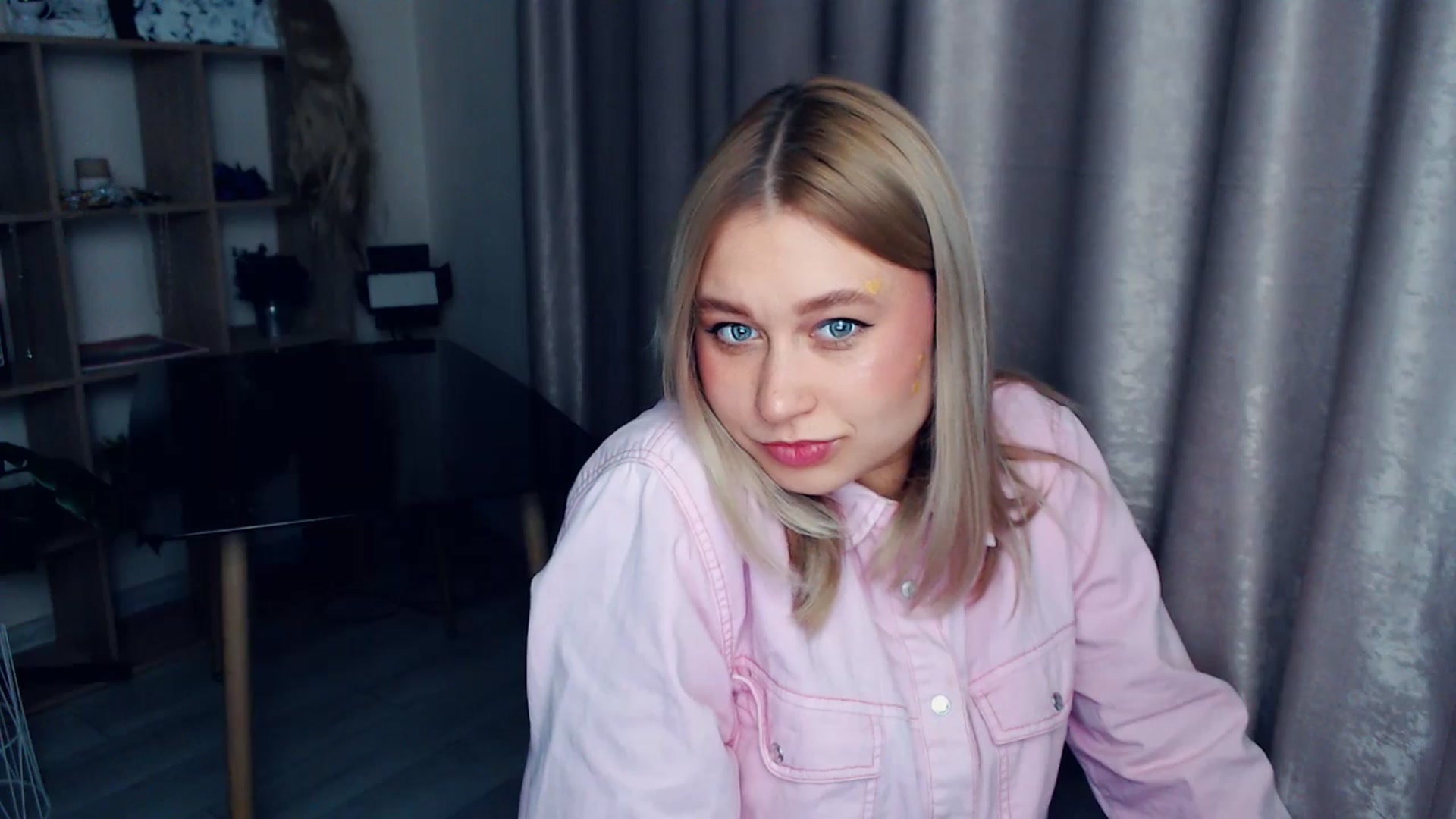 Gallery image thumbnail from Kukla_kolduna's myfreecams stream on, 12/29/2025, 17:56 image 17 of 20