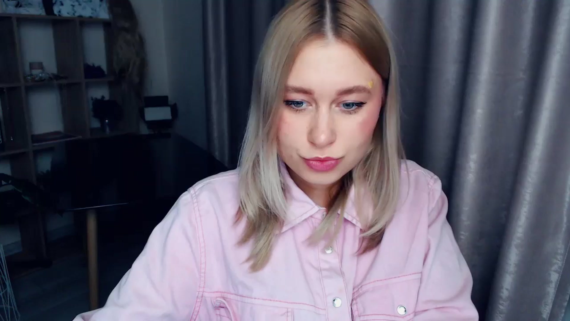 Gallery image thumbnail from Kukla_kolduna's myfreecams stream on, 12/29/2025, 17:56 image 1 of 20
