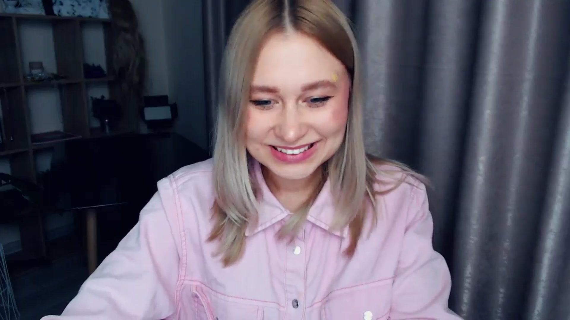 Gallery image thumbnail from Kukla_kolduna's myfreecams stream on, 12/29/2025, 17:56 image 7 of 20