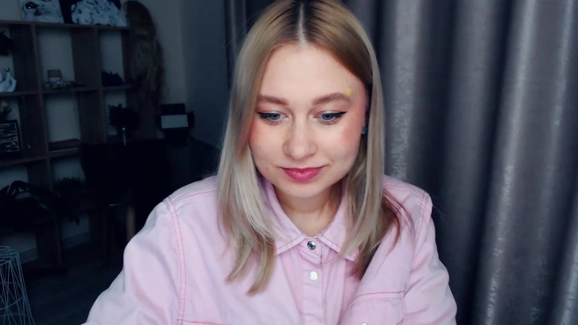 Gallery image thumbnail from Kukla_kolduna's myfreecams stream on, 12/29/2025, 19:32 image 14 of 20