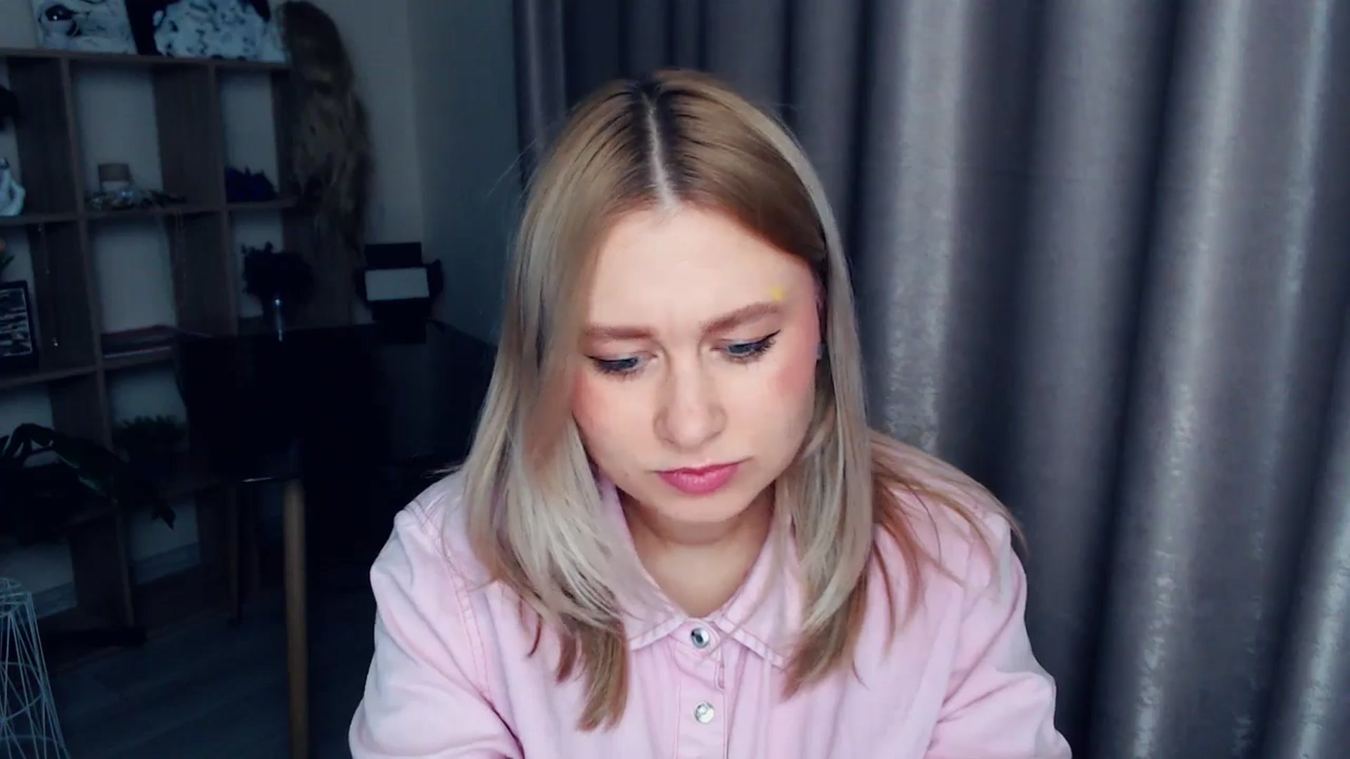Gallery image thumbnail from Kukla_kolduna's myfreecams stream on, 12/29/2025, 19:32 image 7 of 20
