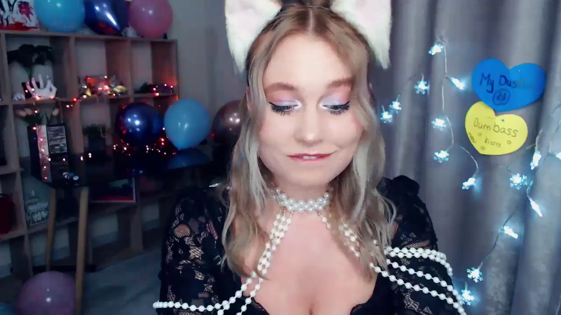 Gallery image thumbnail from Kukla_kolduna's myfreecams stream on, 12/31/2025, 19:02 image 13 of 20