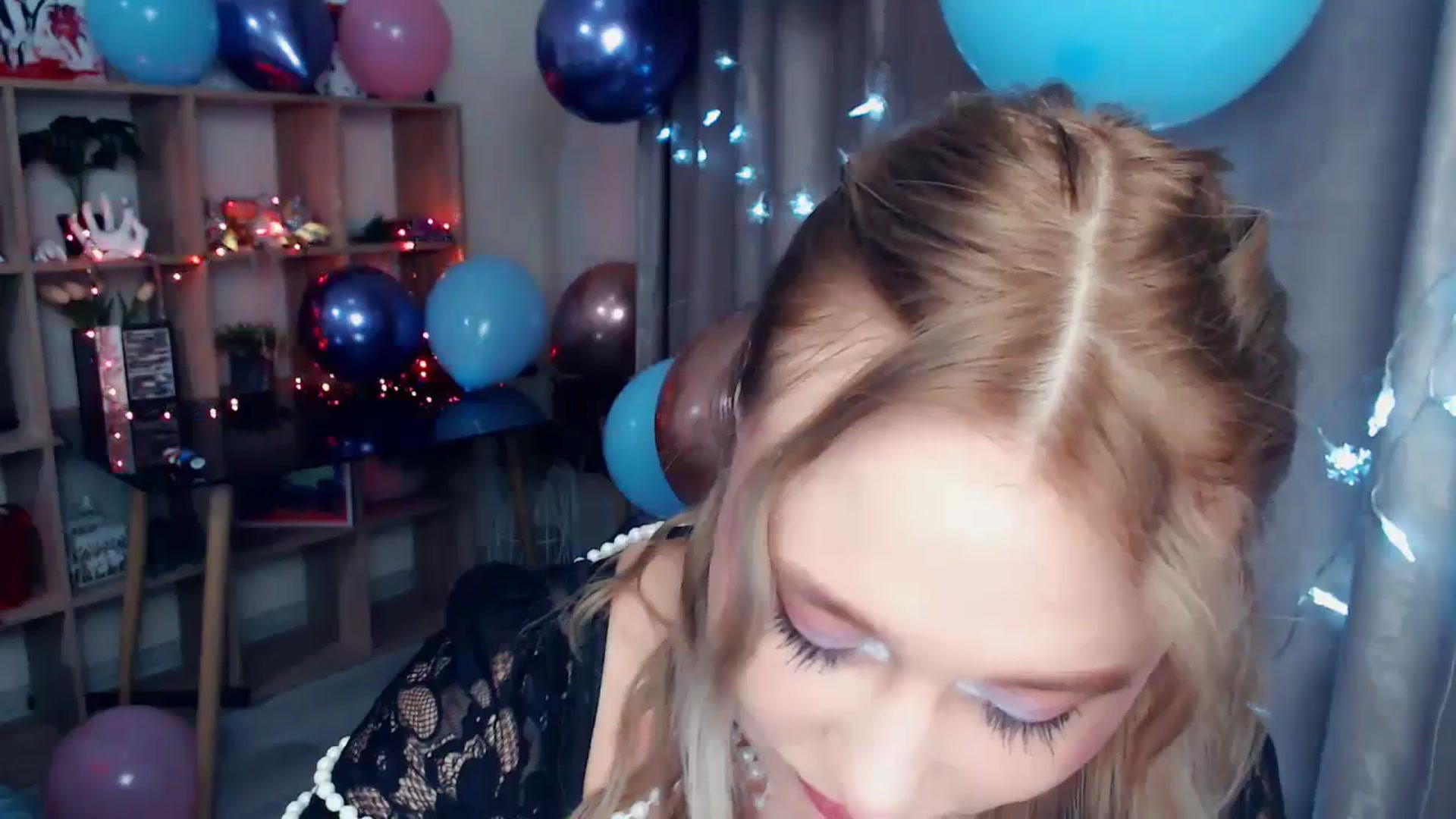 Gallery image thumbnail from Kukla_kolduna's myfreecams stream on, 12/31/2025, 19:02 image 3 of 20