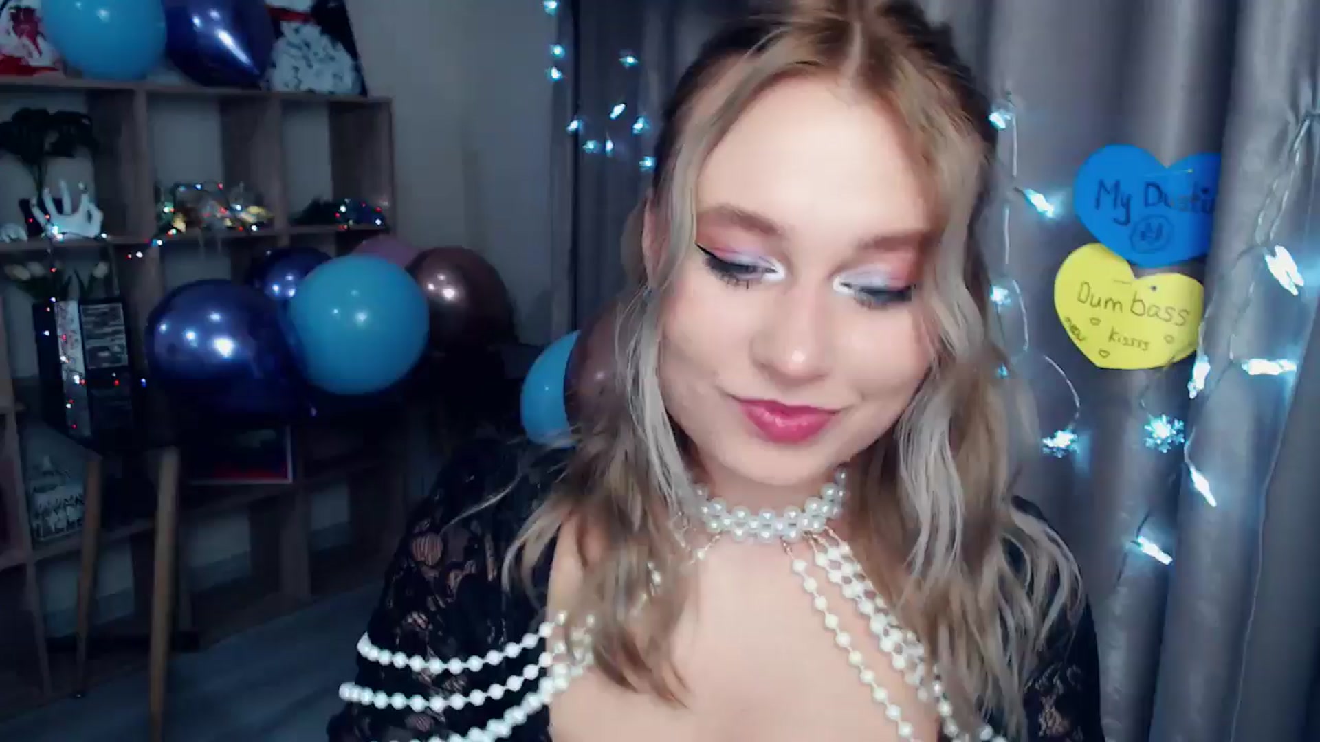 Gallery image thumbnail from Kukla_kolduna's myfreecams stream on, 12/31/2025, 20:56 image 5 of 20