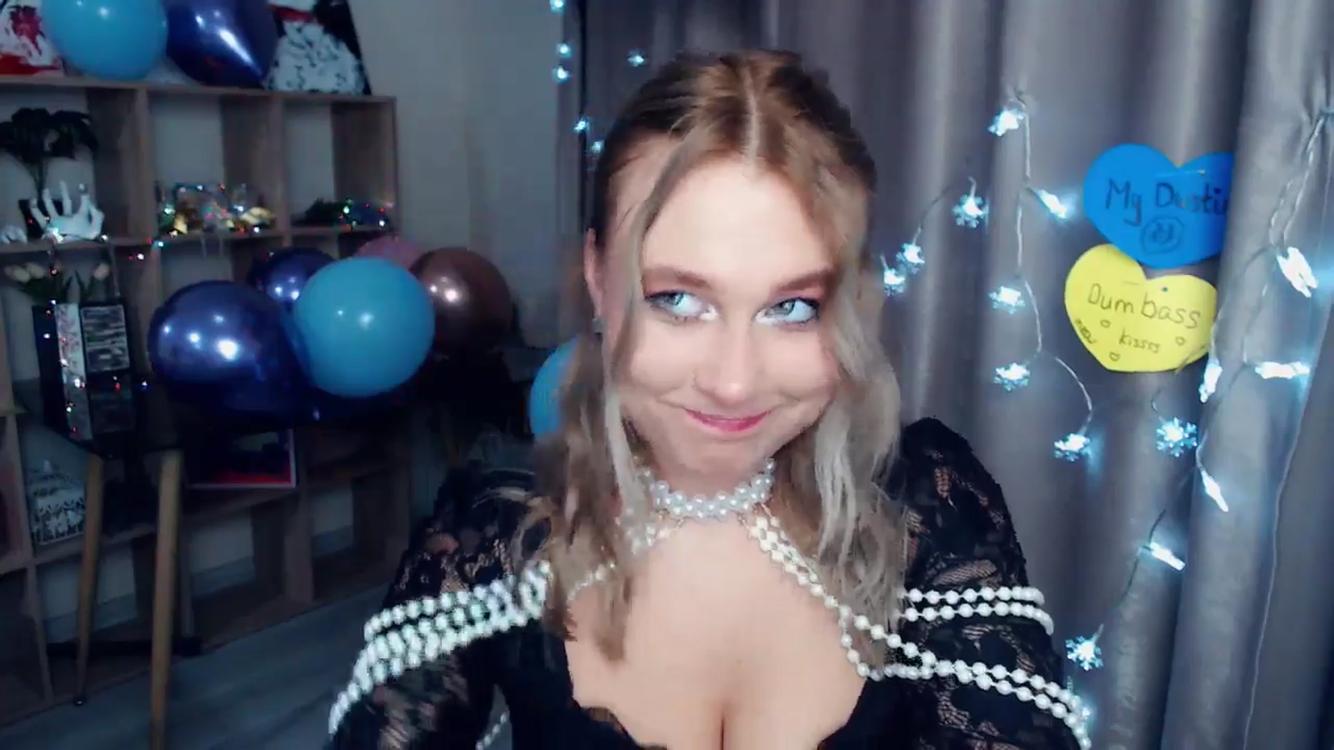 Gallery image thumbnail from Kukla_kolduna's myfreecams stream on, 12/31/2025, 20:56 image 15 of 20