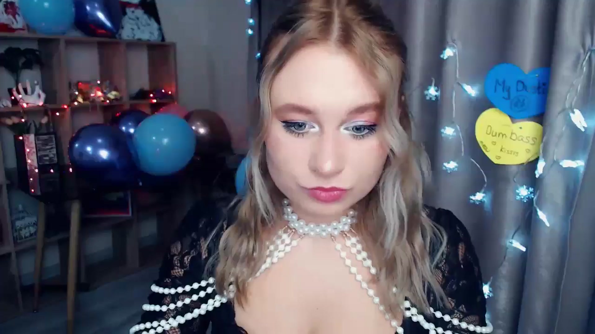 Gallery image thumbnail from Kukla_kolduna's myfreecams stream on, 12/31/2025, 20:56 image 2 of 20