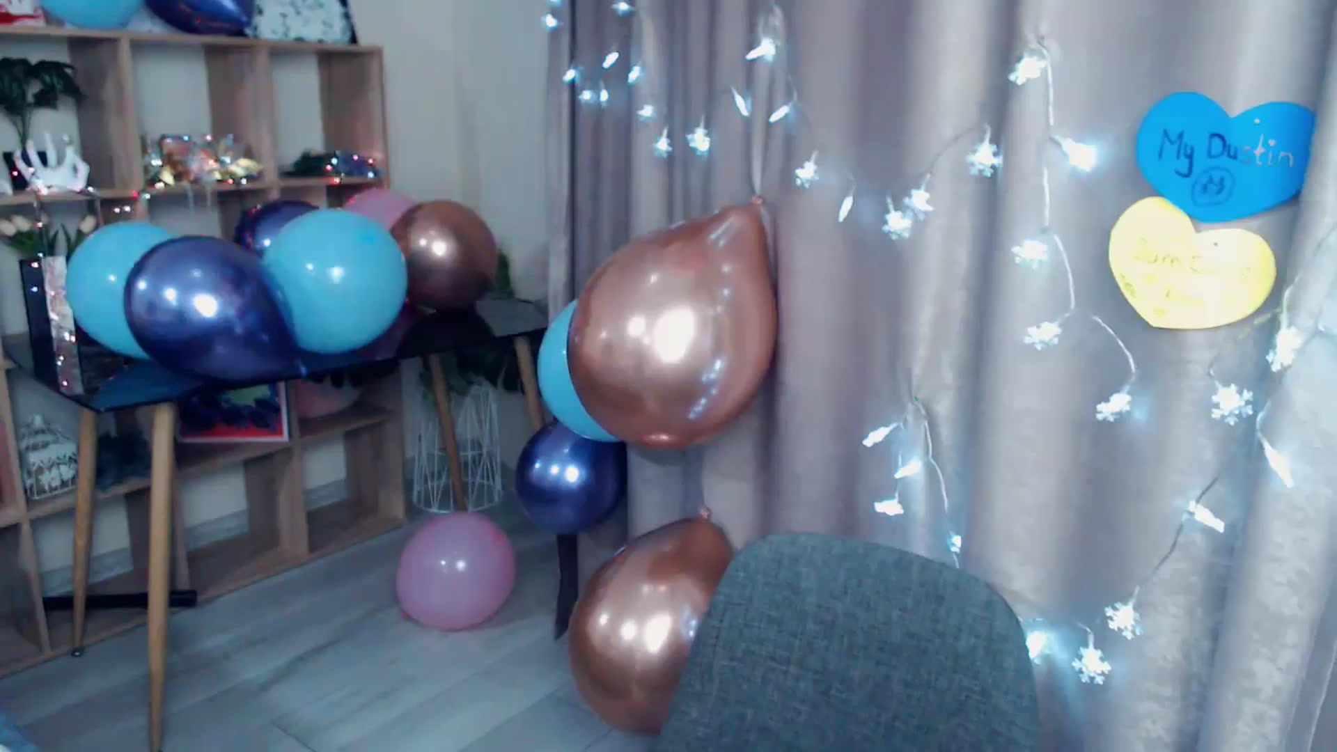 Gallery image thumbnail from Kukla_kolduna's myfreecams stream on, 12/31/2025, 21:30 image 12 of 20