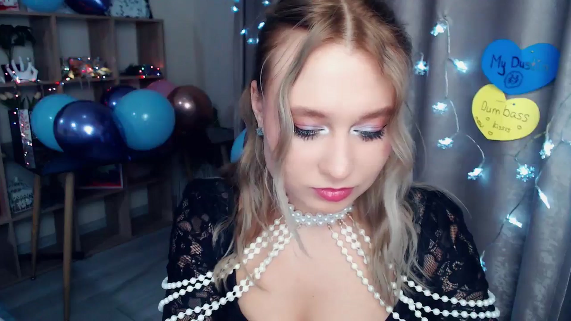 Gallery image thumbnail from Kukla_kolduna's myfreecams stream on, 12/31/2025, 21:30 image 11 of 20
