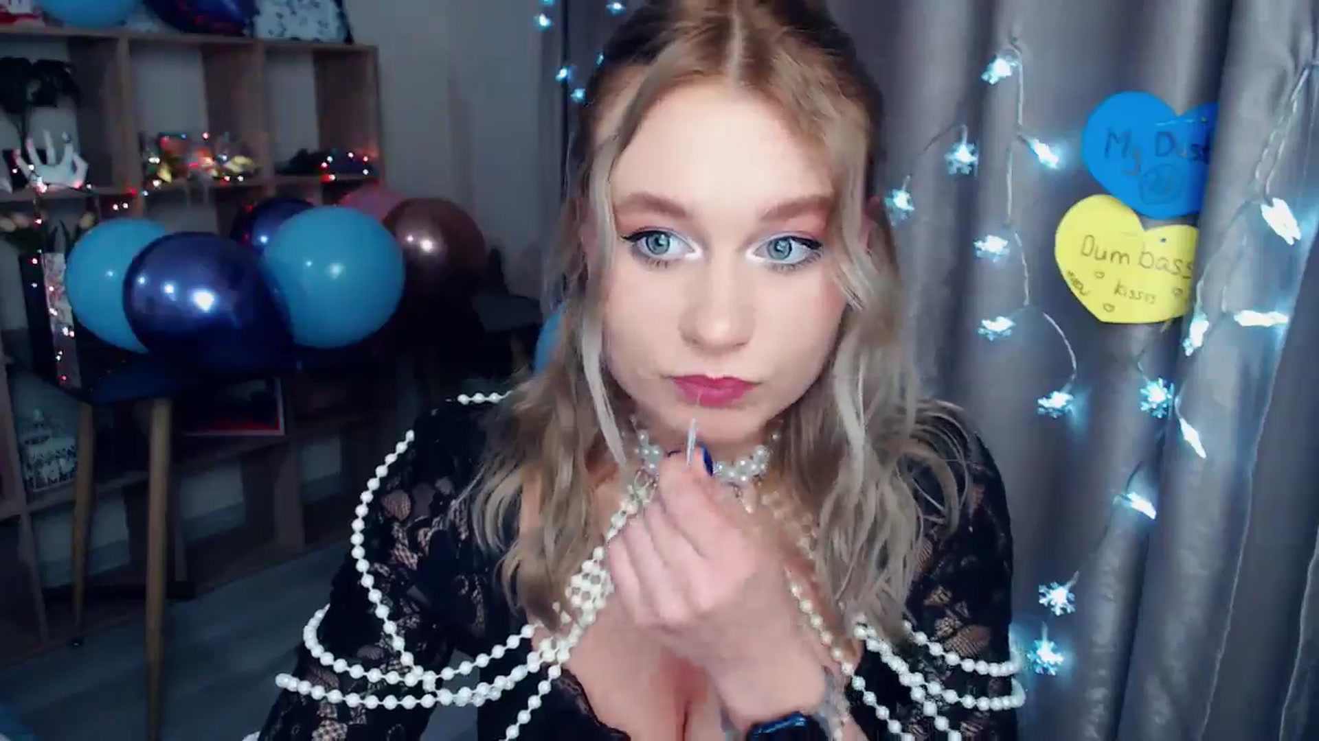 Gallery image thumbnail from Kukla_kolduna's myfreecams stream on, 12/31/2025, 22:04 image 2 of 20