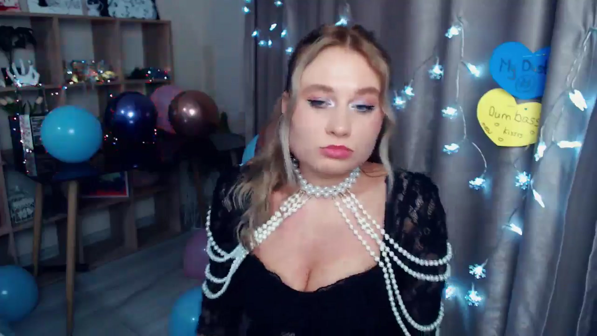 Gallery image thumbnail from Kukla_kolduna's myfreecams stream on, 12/31/2025, 22:04 image 11 of 20