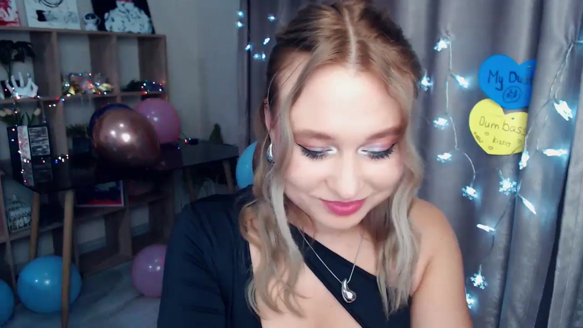 Gallery image thumbnail from Kukla_kolduna's myfreecams stream on, 01/01/2026, 24:12 image 2 of 20