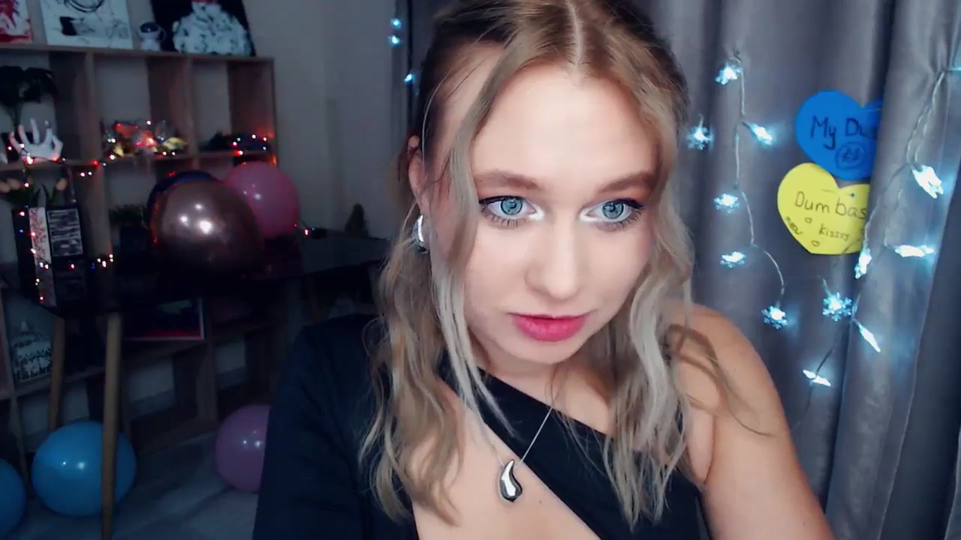 Gallery image thumbnail from Kukla_kolduna's myfreecams stream on, 01/01/2026, 24:12 image 7 of 20
