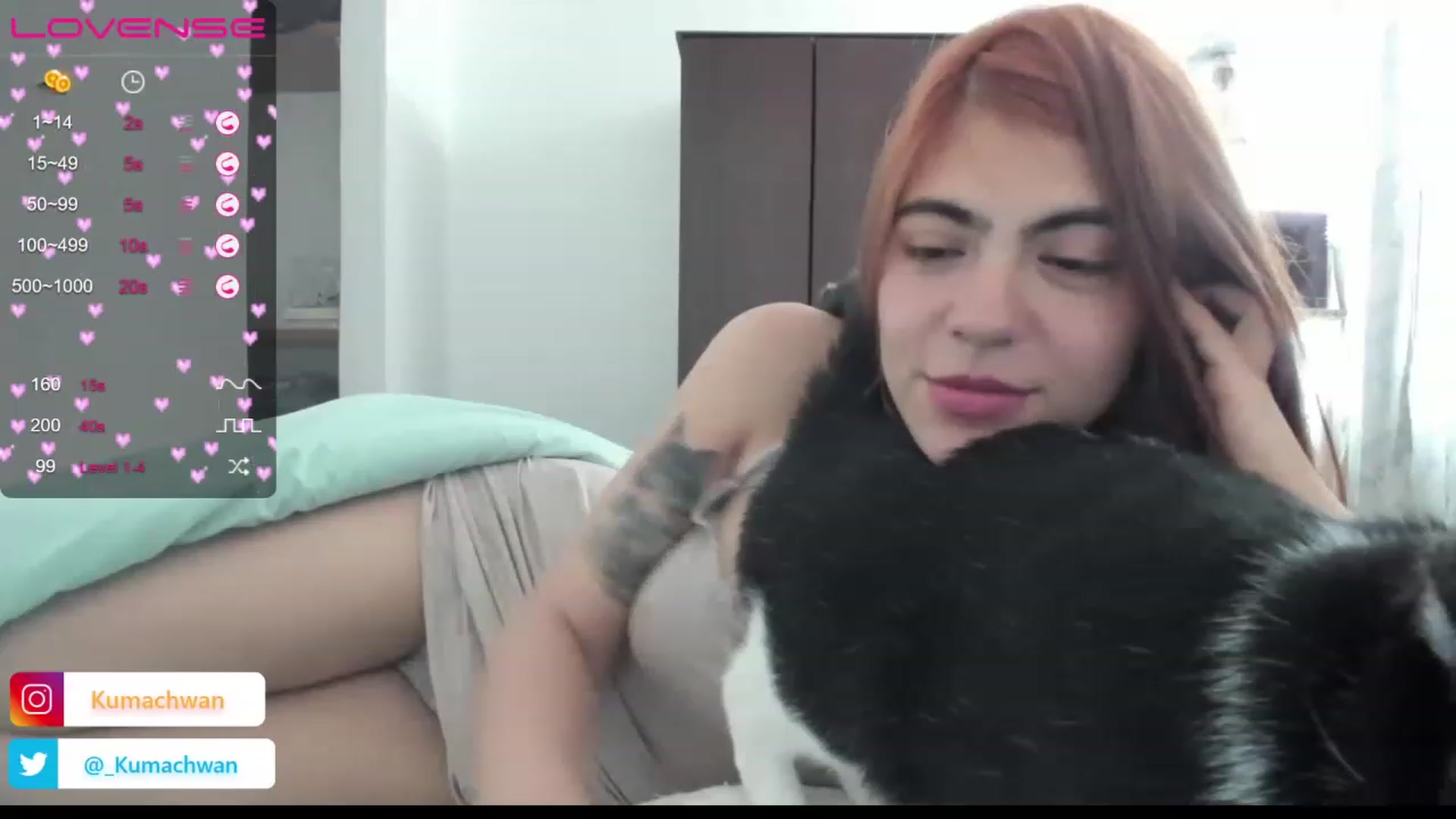 Gallery image thumbnail from Kuma_cam's myfreecams stream on, 12/06/2022, 21:34 image 1 of 20