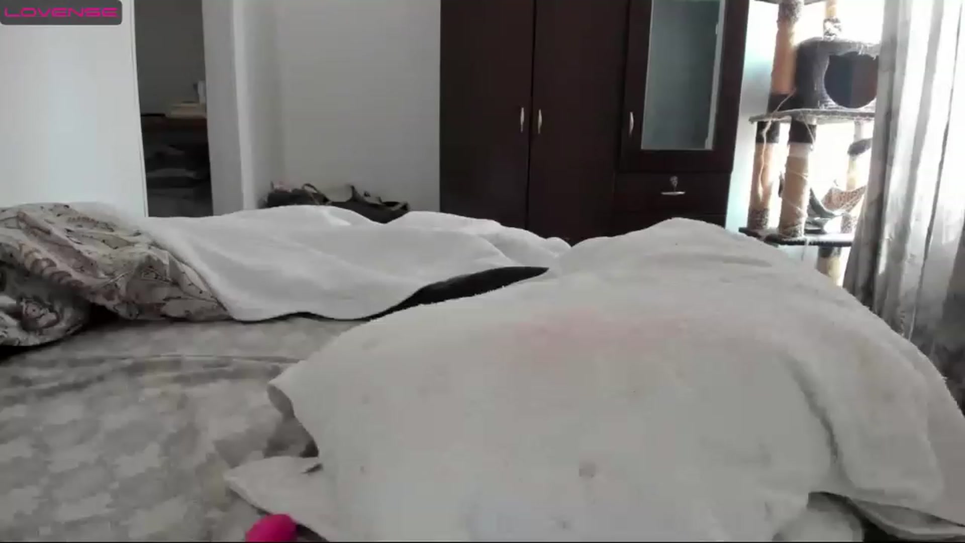 Gallery image thumbnail from Kuma_cam's myfreecams stream on, 01/04/2023, 16:54 image 15 of 20