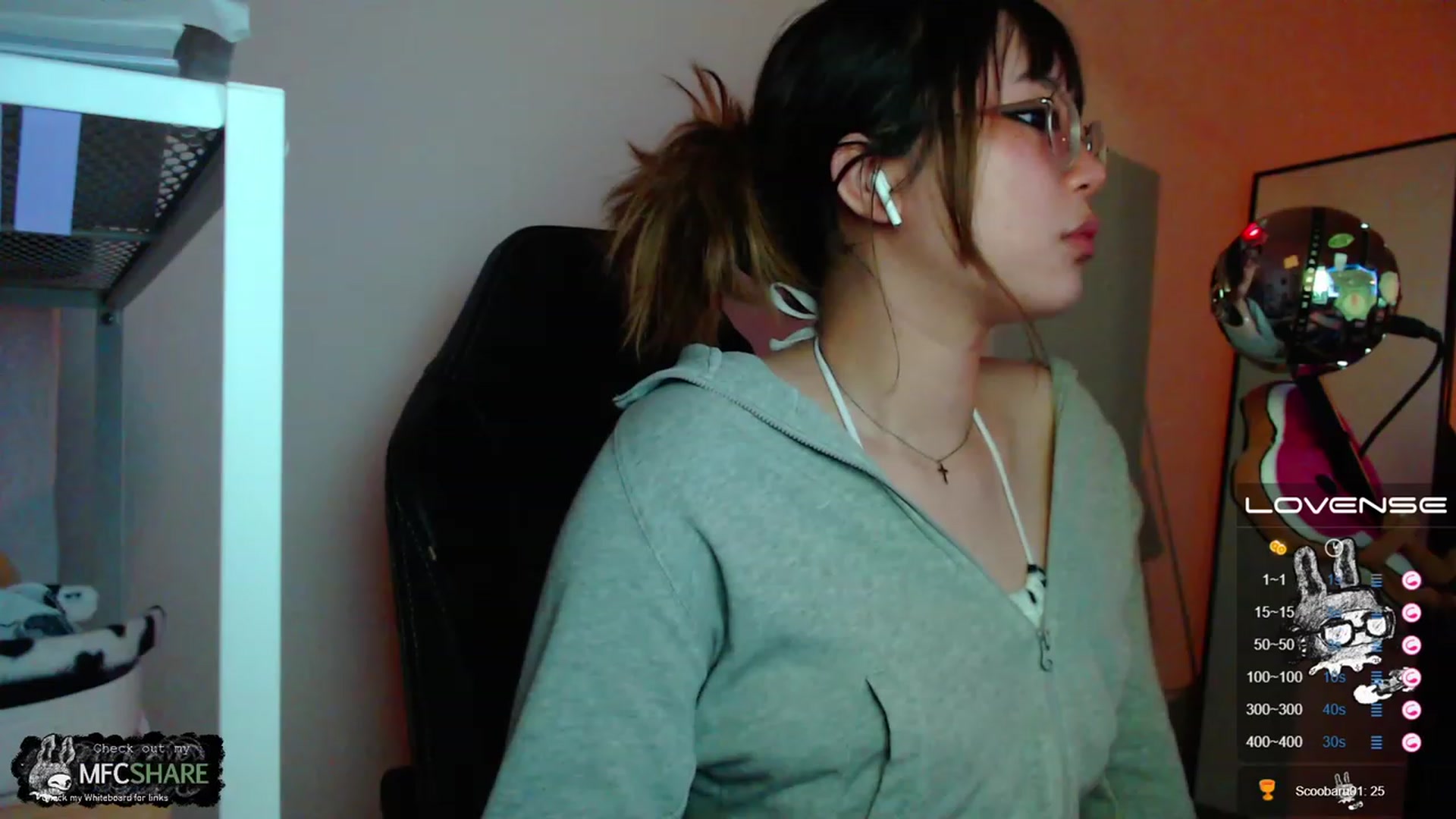 Gallery image thumbnail from Kuromin's myfreecams stream on, 06/15/2023, 24:03 image 5 of 20