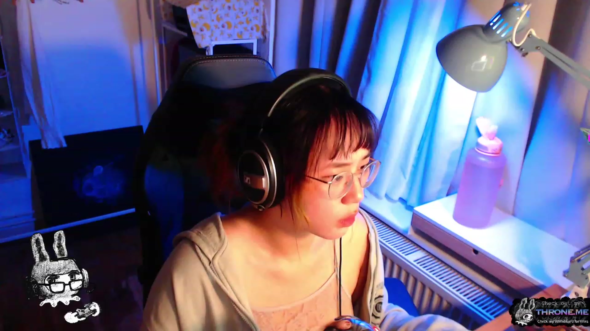 Gallery image thumbnail from Kuromin's myfreecams stream on, 06/17/2023, 02:21 image 10 of 20