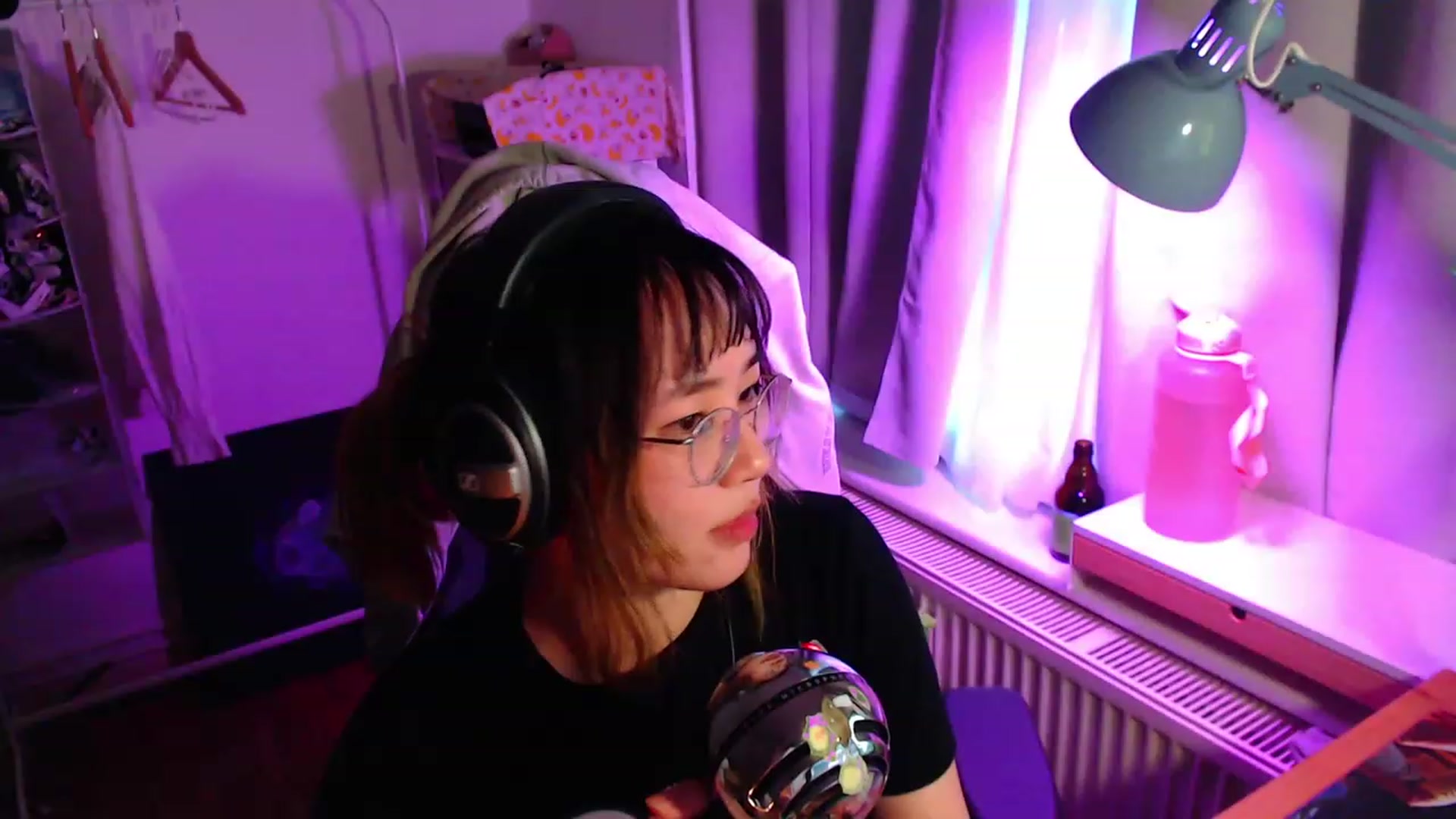 Gallery image thumbnail from Kuromin's myfreecams stream on, 06/17/2023, 03:59 image 10 of 20