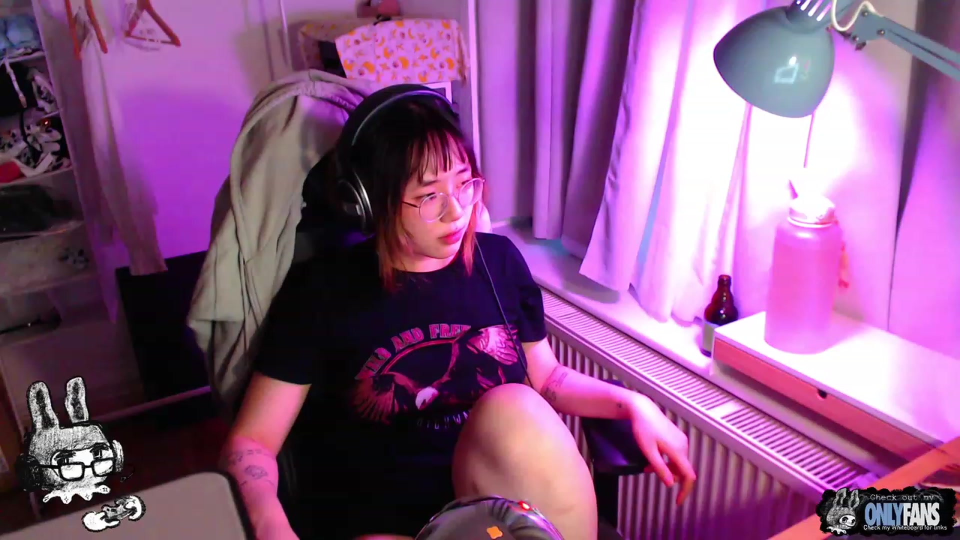 Gallery image thumbnail from Kuromin's myfreecams stream on, 06/17/2023, 03:59 image 2 of 20
