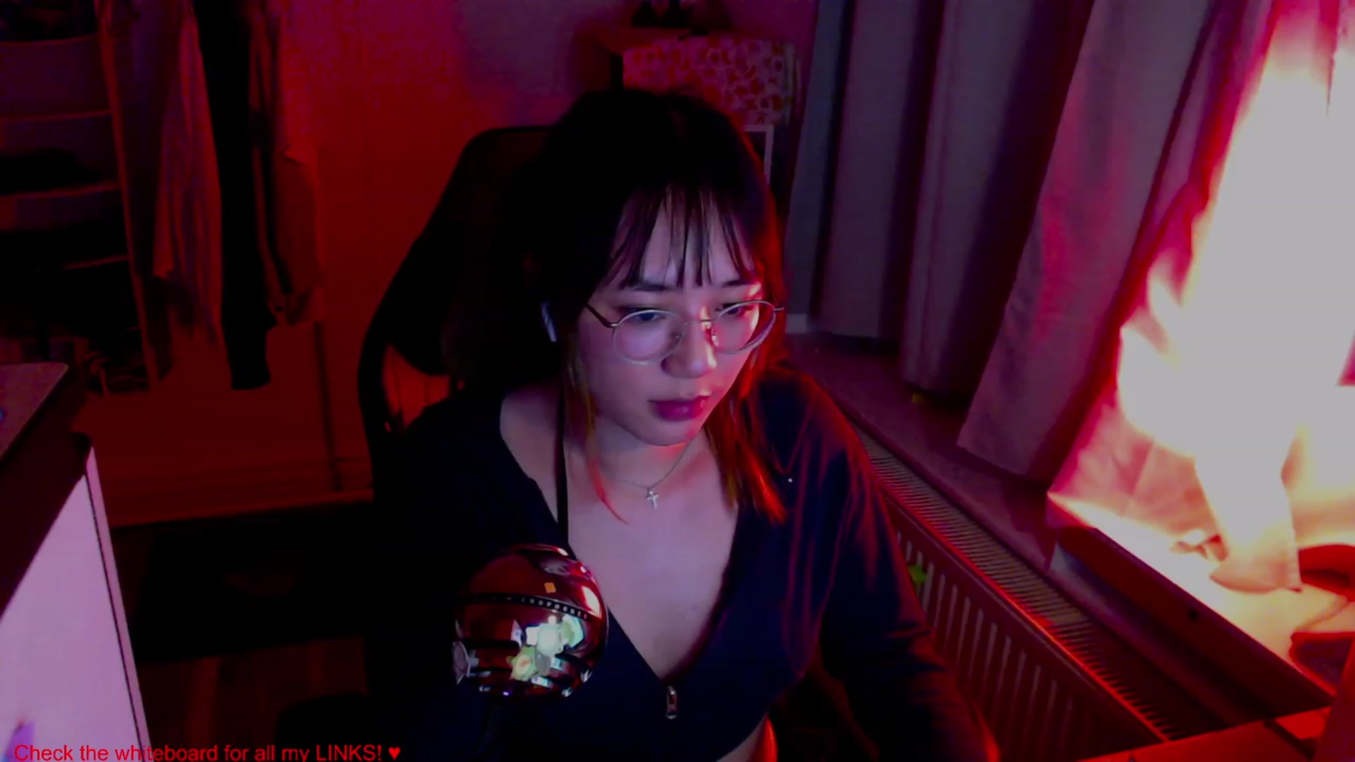 Gallery image thumbnail from Kuromin's myfreecams stream on, 06/20/2023, 24:04 image 12 of 20