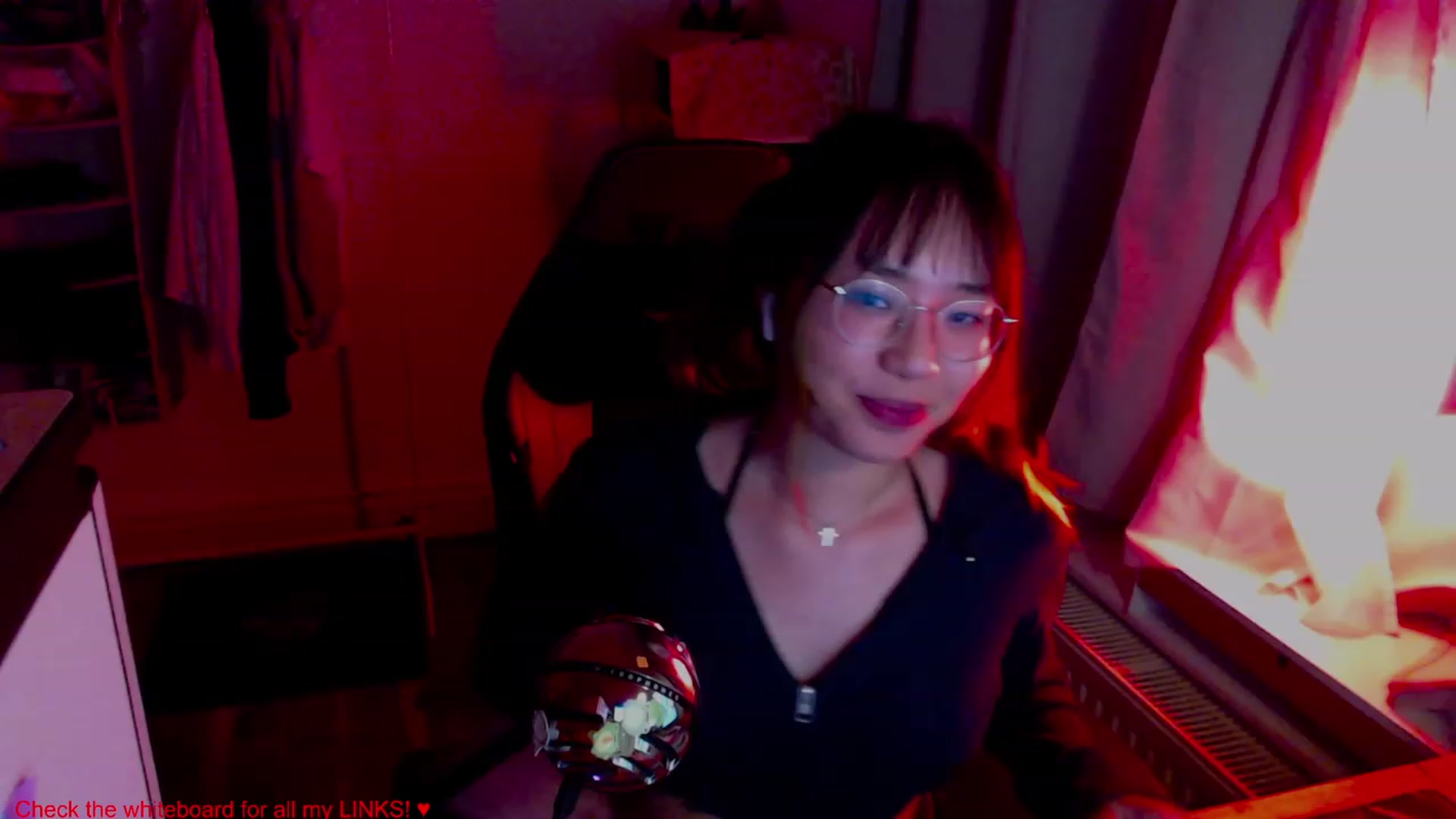 Gallery image thumbnail from Kuromin's myfreecams stream on, 06/20/2023, 24:04 image 1 of 20