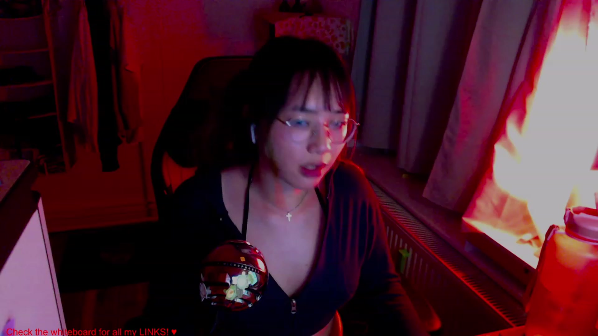 Gallery image thumbnail from Kuromin's myfreecams stream on, 06/20/2023, 24:04 image 15 of 20